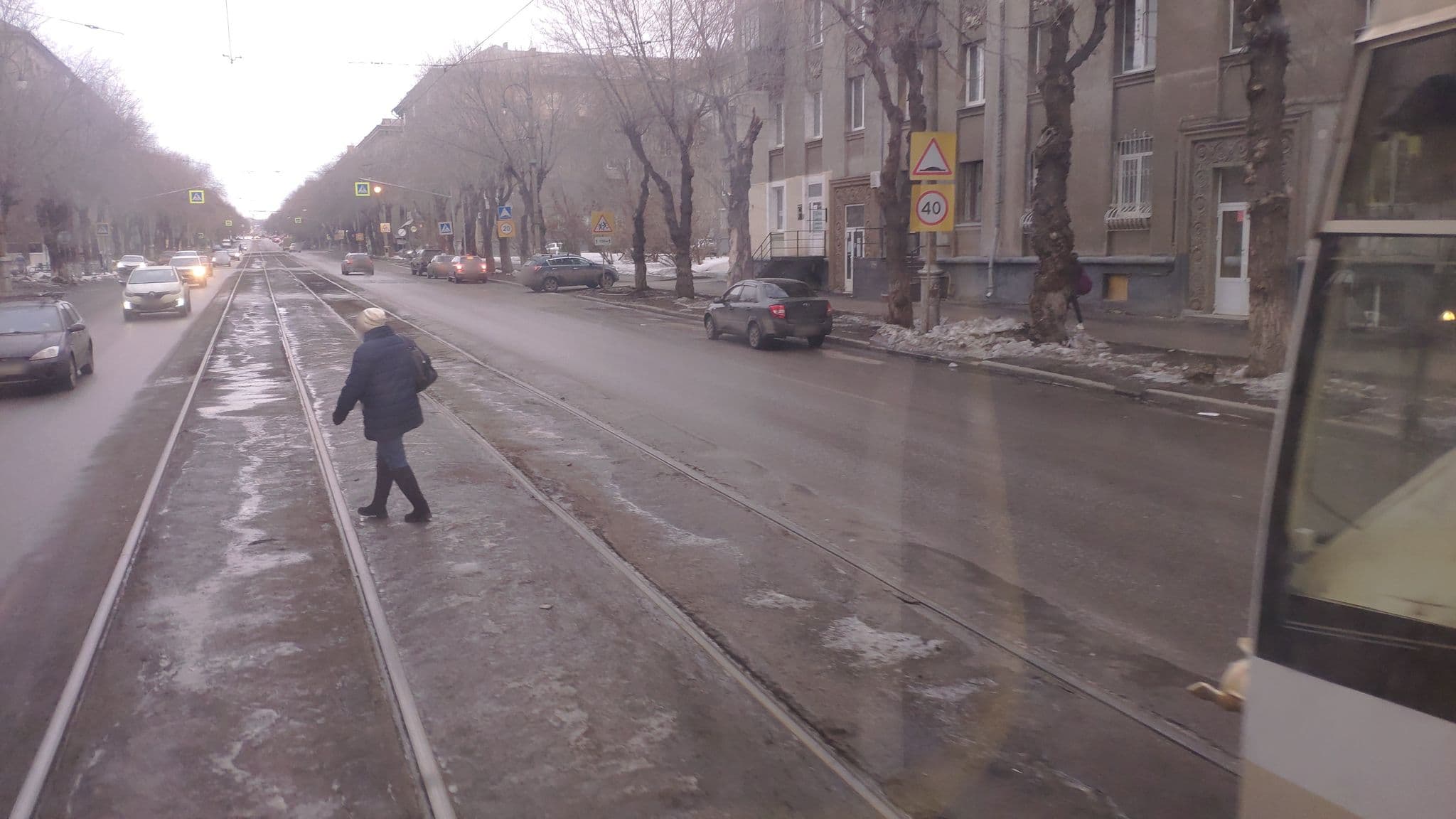 Street view near ЛЮКС, Magnitogorsk — © az09 (CC BY-SA · Mapillary)