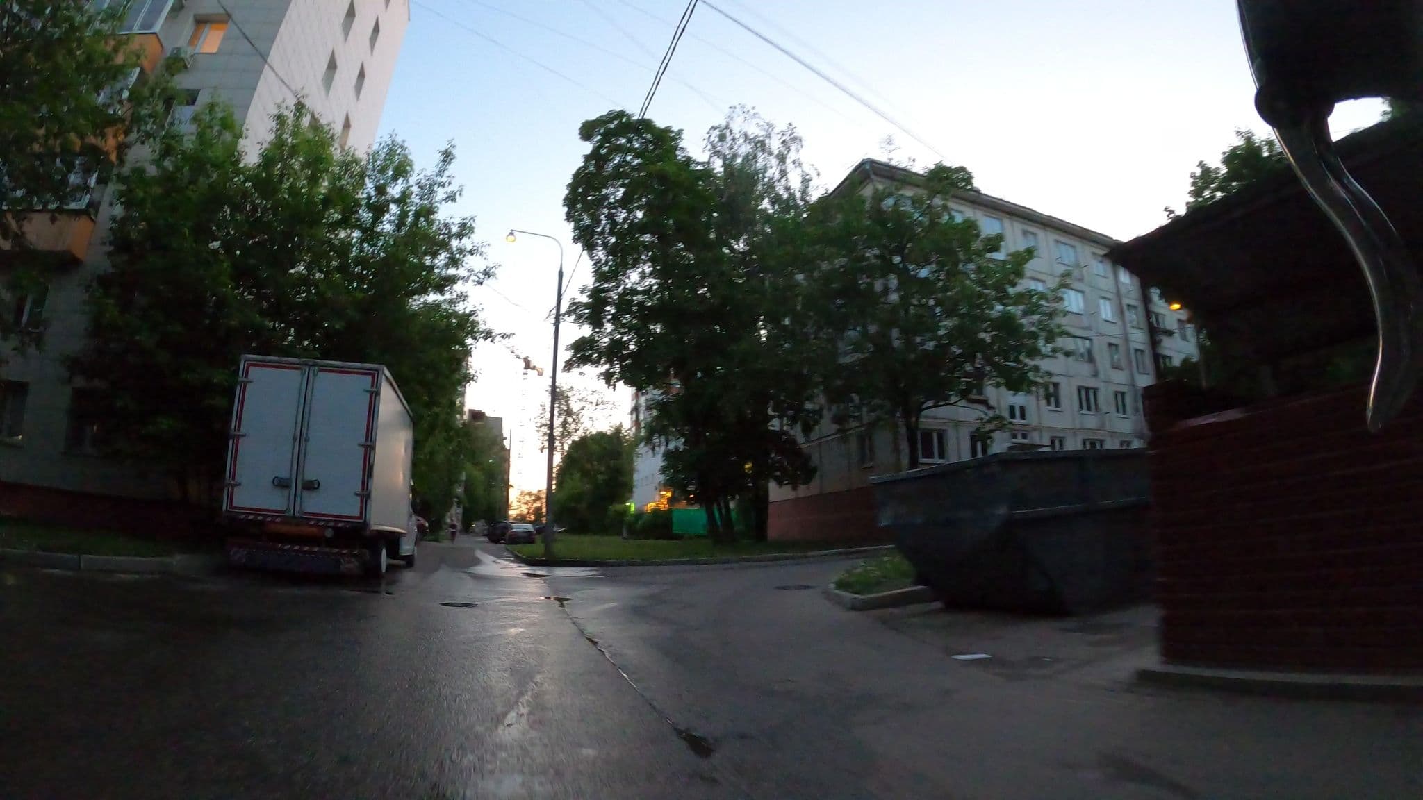 Street view near Huedison 5*, Izmaylovo — © trolleway (CC BY-SA · Mapillary)