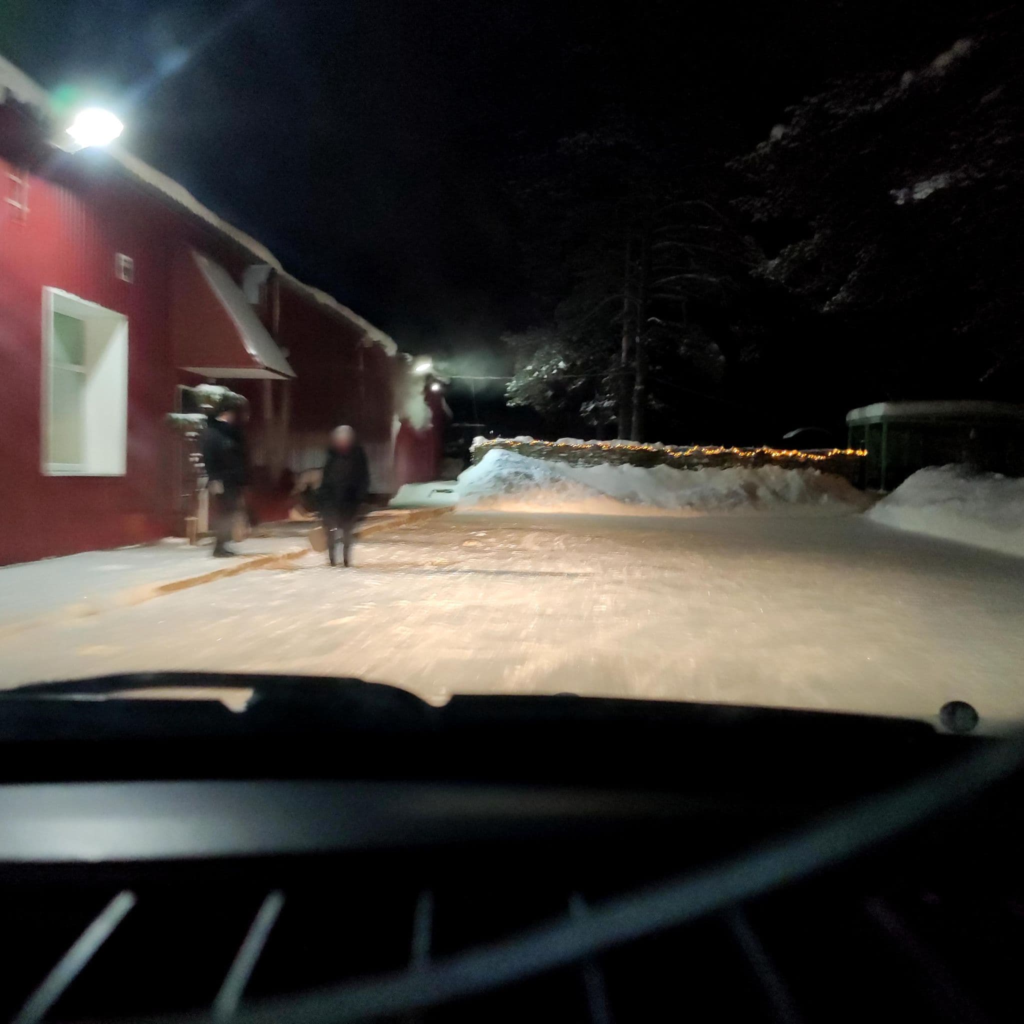 Street view near Австерия, Perm — © phoneuploader (CC BY-SA · Mapillary)