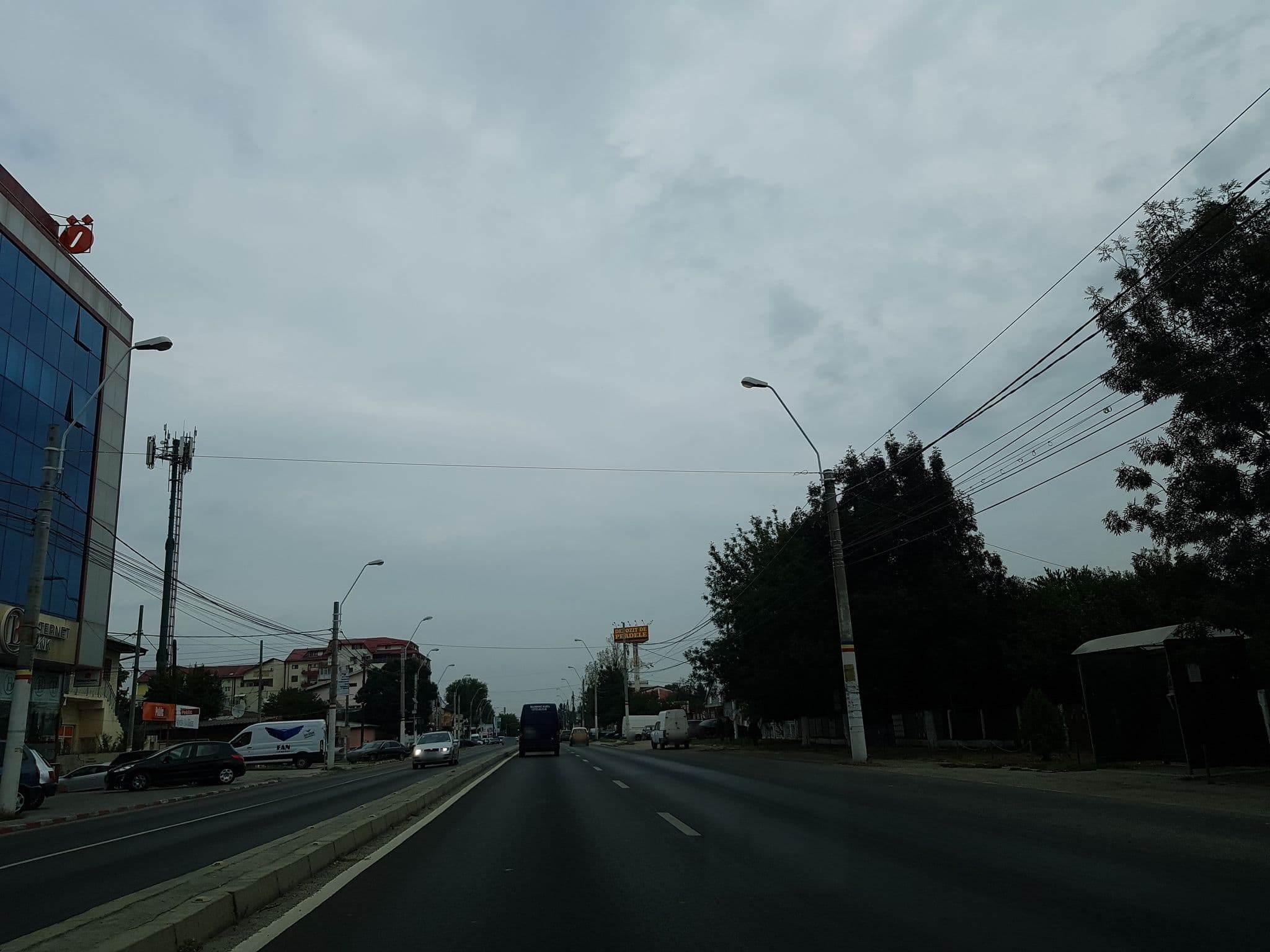 Street view near Floria Hotels, Voluntari — © ovidiu (CC BY-SA · Mapillary)