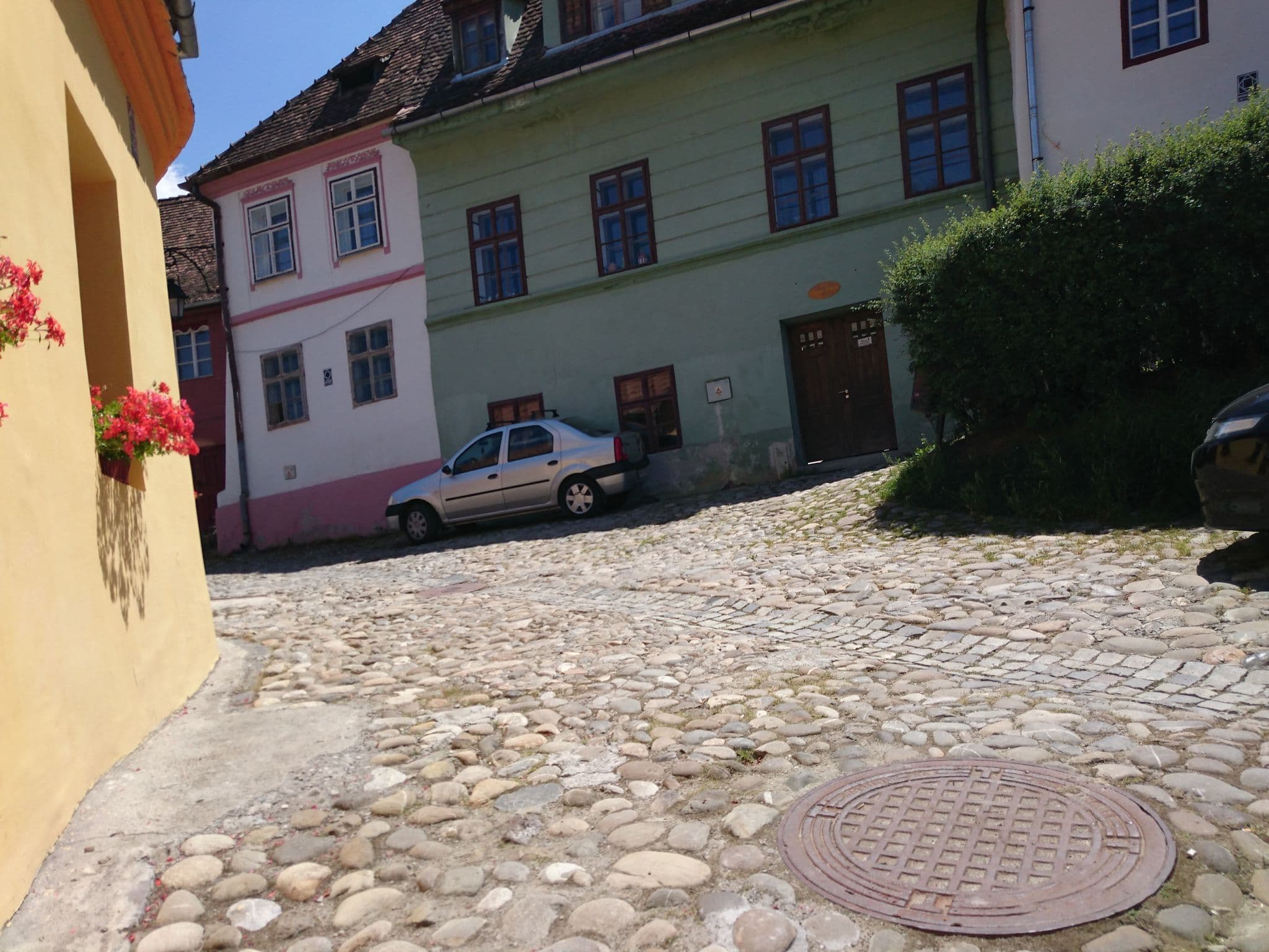 Street view near Casa Cojo, Sighișoara — © baditaflorin (CC BY-SA · Mapillary)