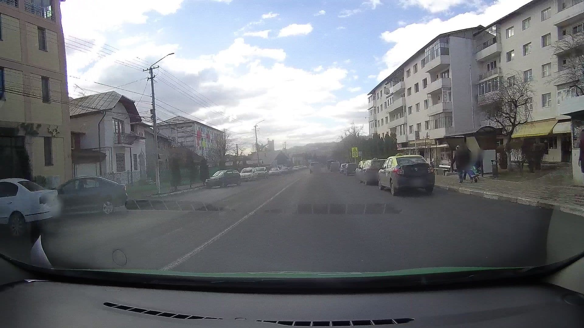Street view near Hotel Vio, Fieni — © tavi (CC BY-SA · Mapillary)