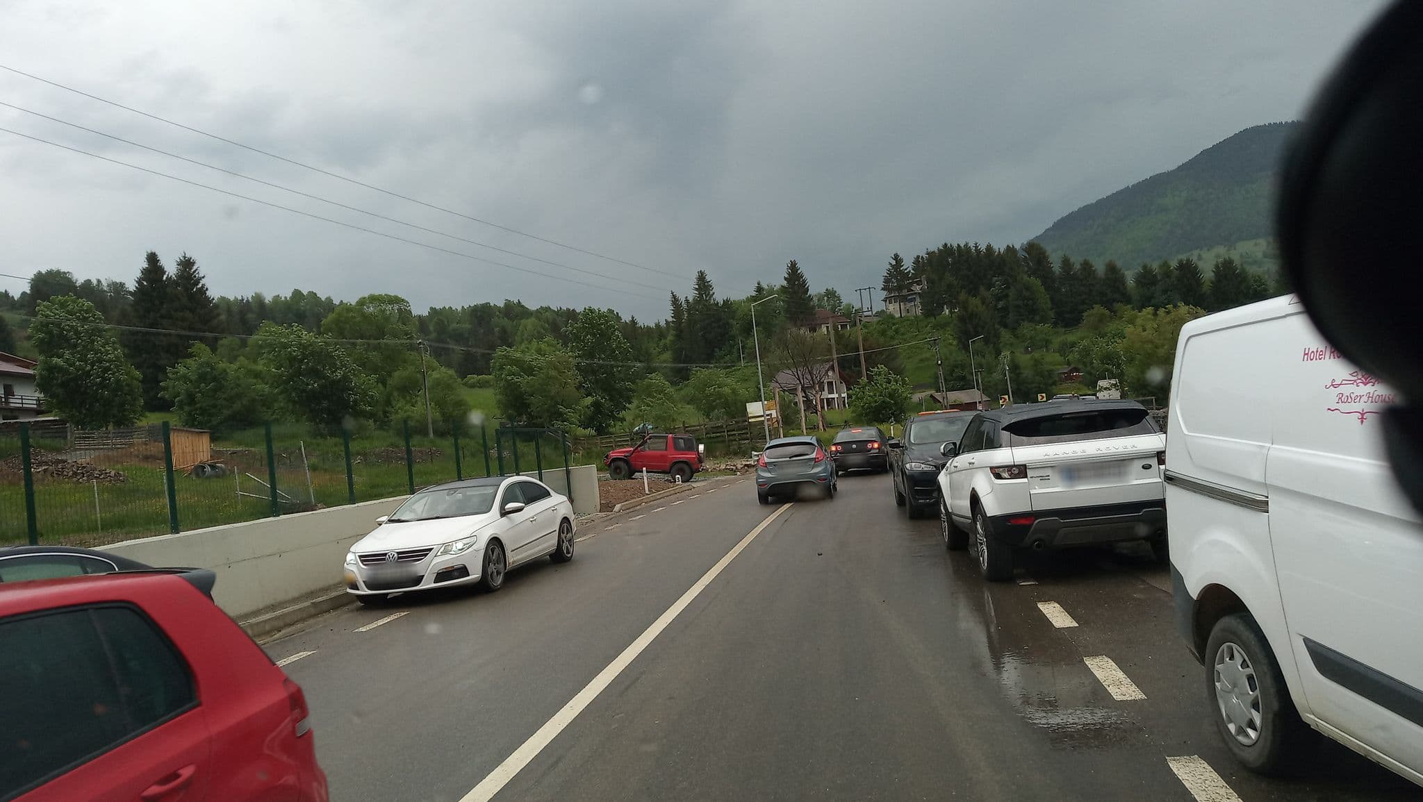 Street view near Roser House, Tureac — © tavi (CC BY-SA · Mapillary)