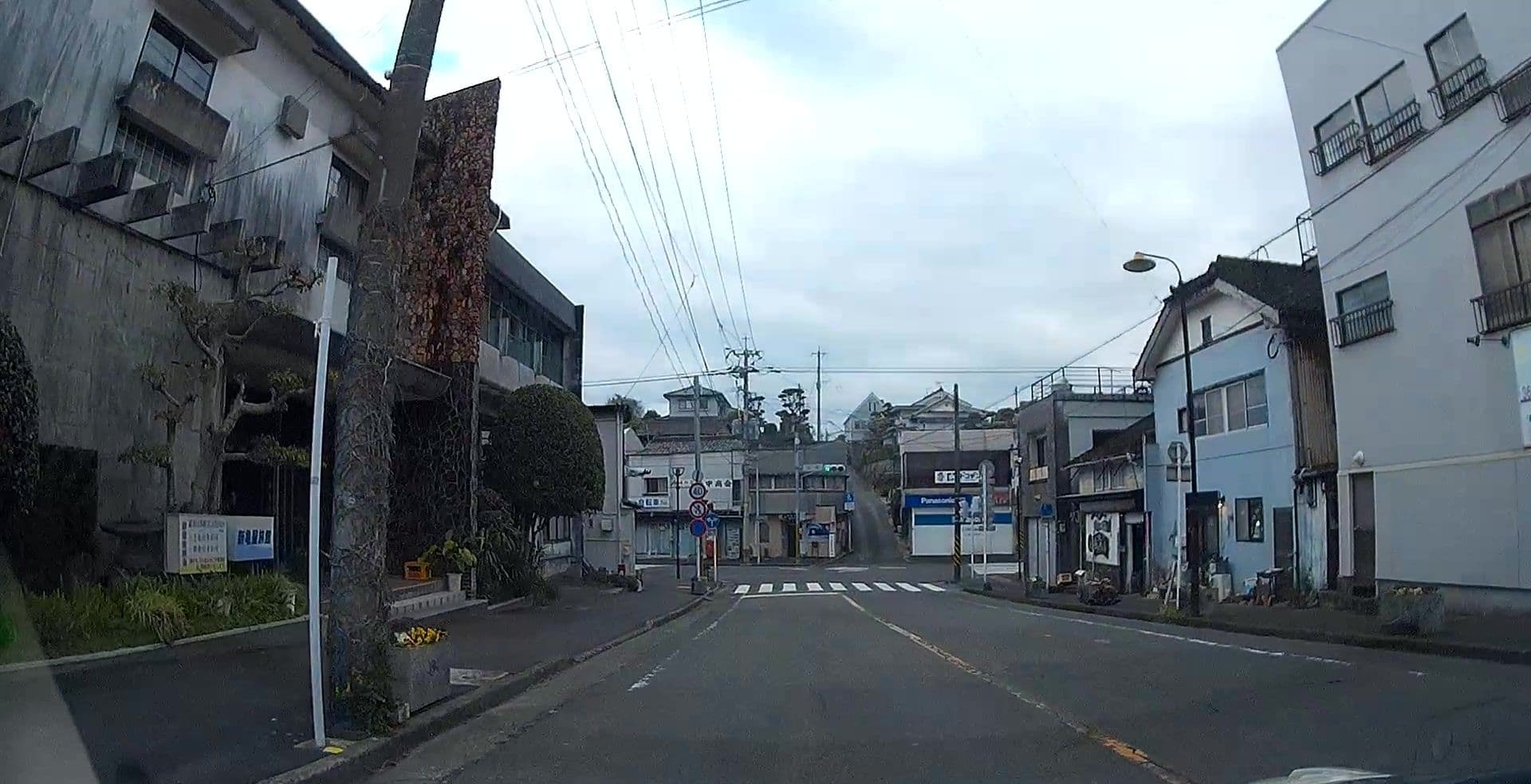 Street view near 新亀屋旅館, Minamata — © caesium (CC BY-SA · Mapillary)