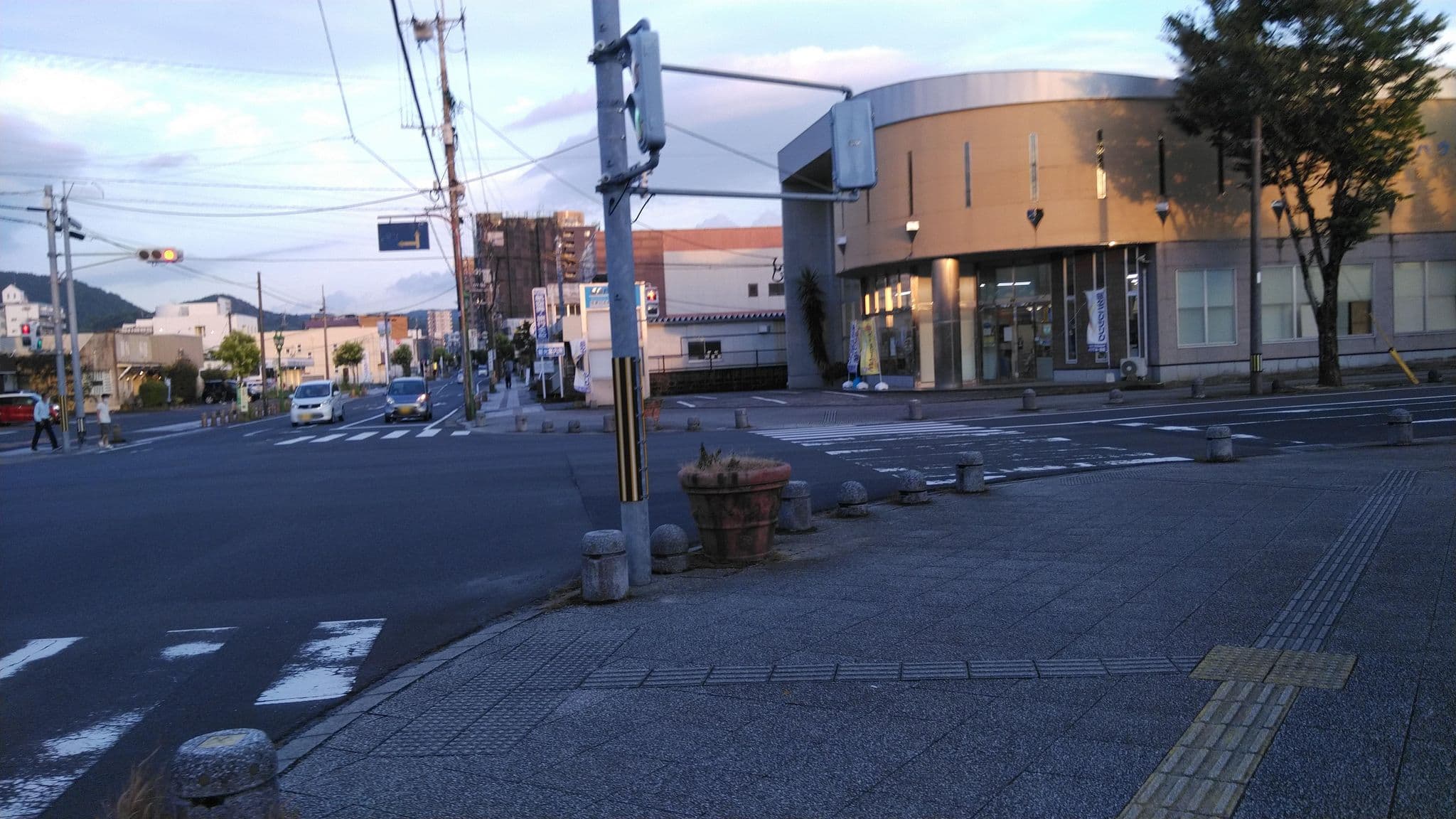 Street view near ビジネスホテル 舞鶴館, Kirishima — © kojiroucircle (CC BY-SA · Mapillary)