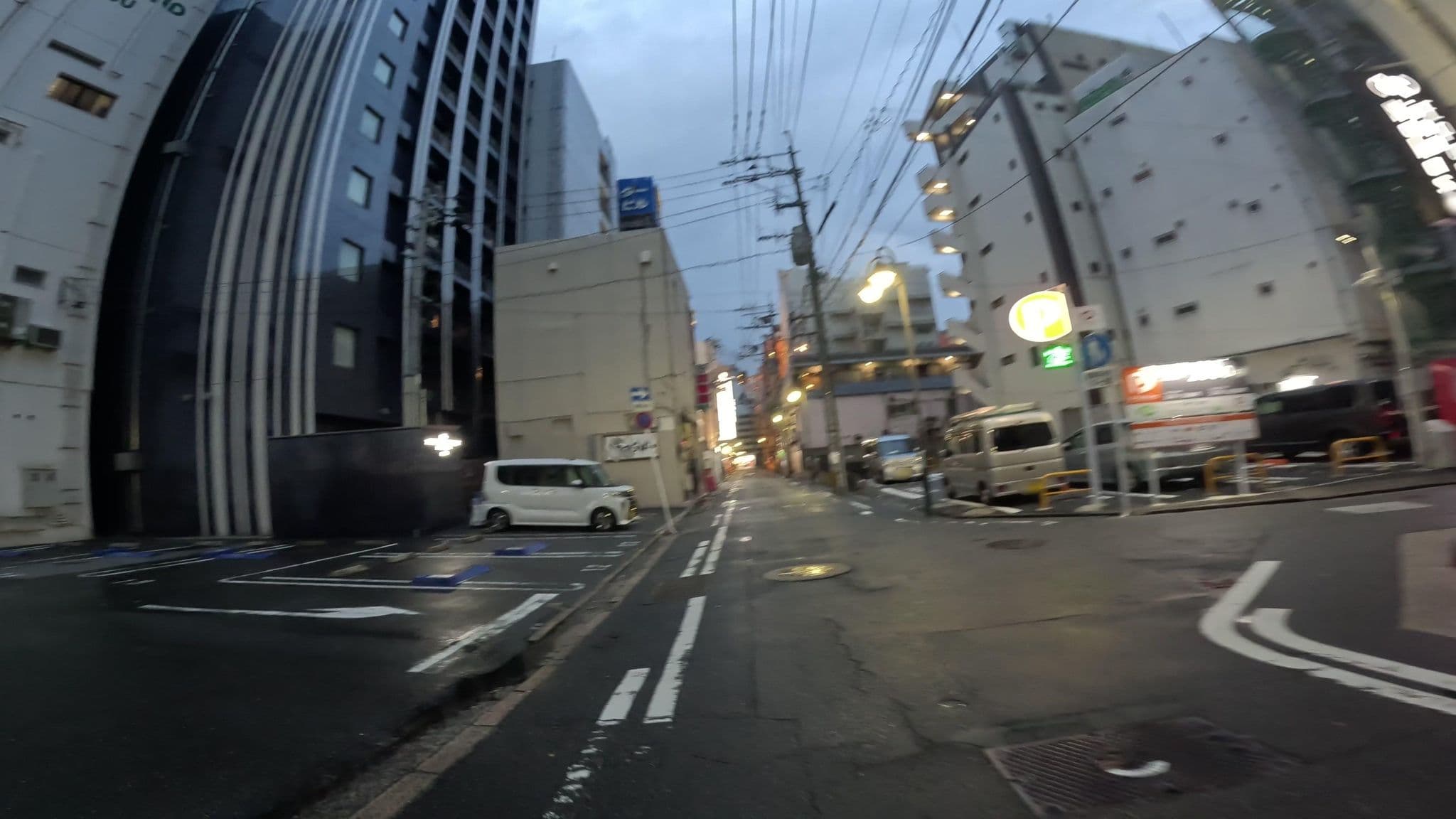 Street view near The Breakfast Hotel 博多中洲, Fukuoka — © alt9800 (CC BY-SA · Mapillary)