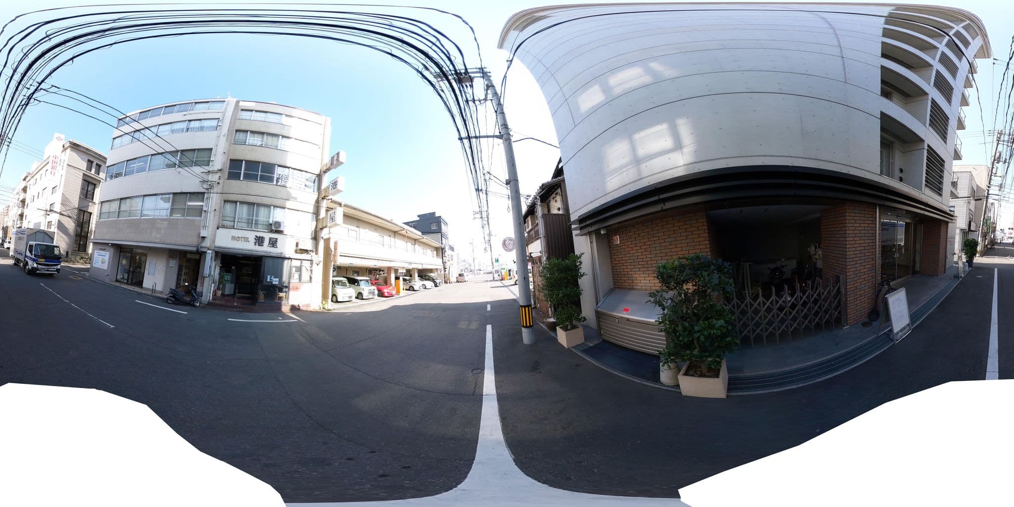 Street view near ホテル港屋, Onomichi — © okadatsuneo (CC BY-SA · Mapillary)