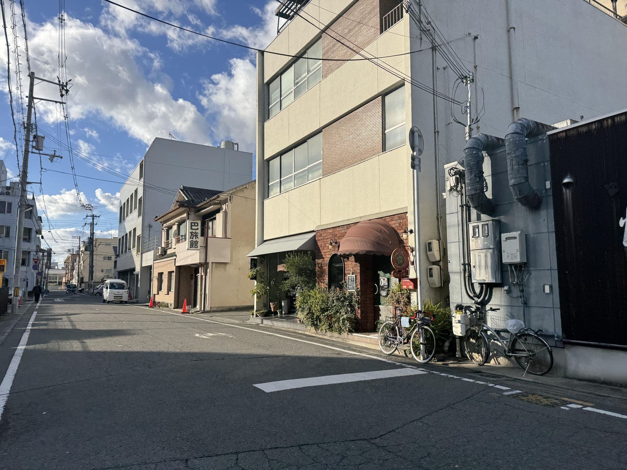 Street view near 巴旅館, Wakayama — © okadatsuneo (CC BY-SA · Mapillary)