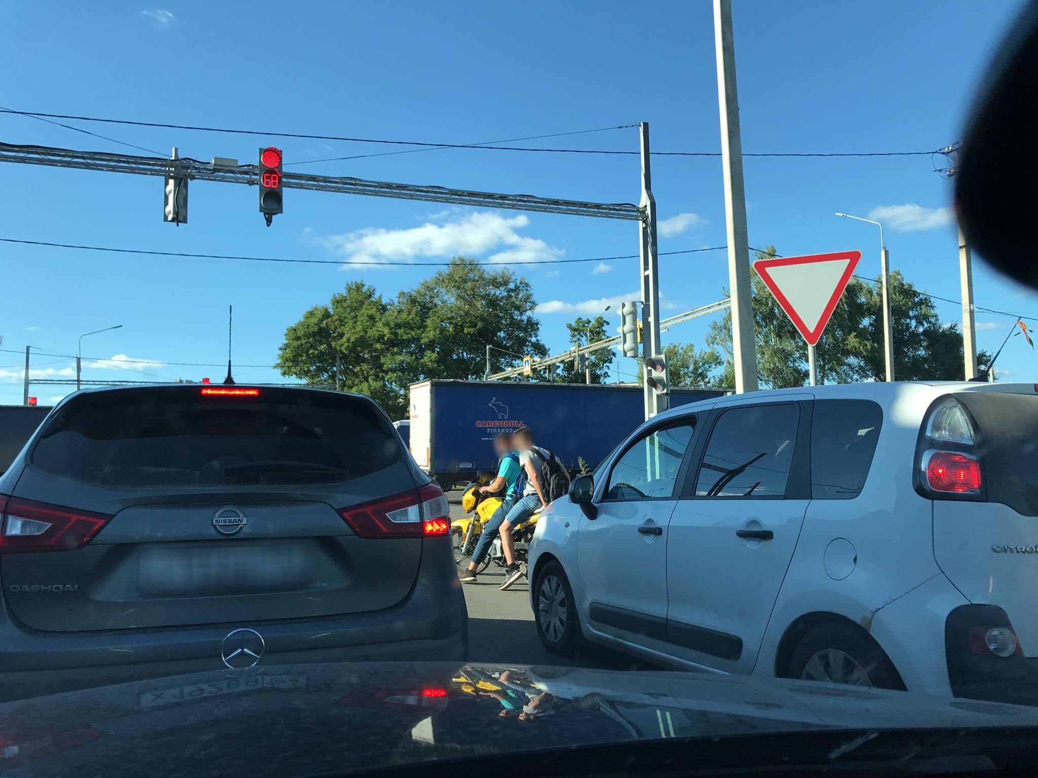 Street view near M7, Gorokhovets — © romanshikin (CC BY-SA · Mapillary)