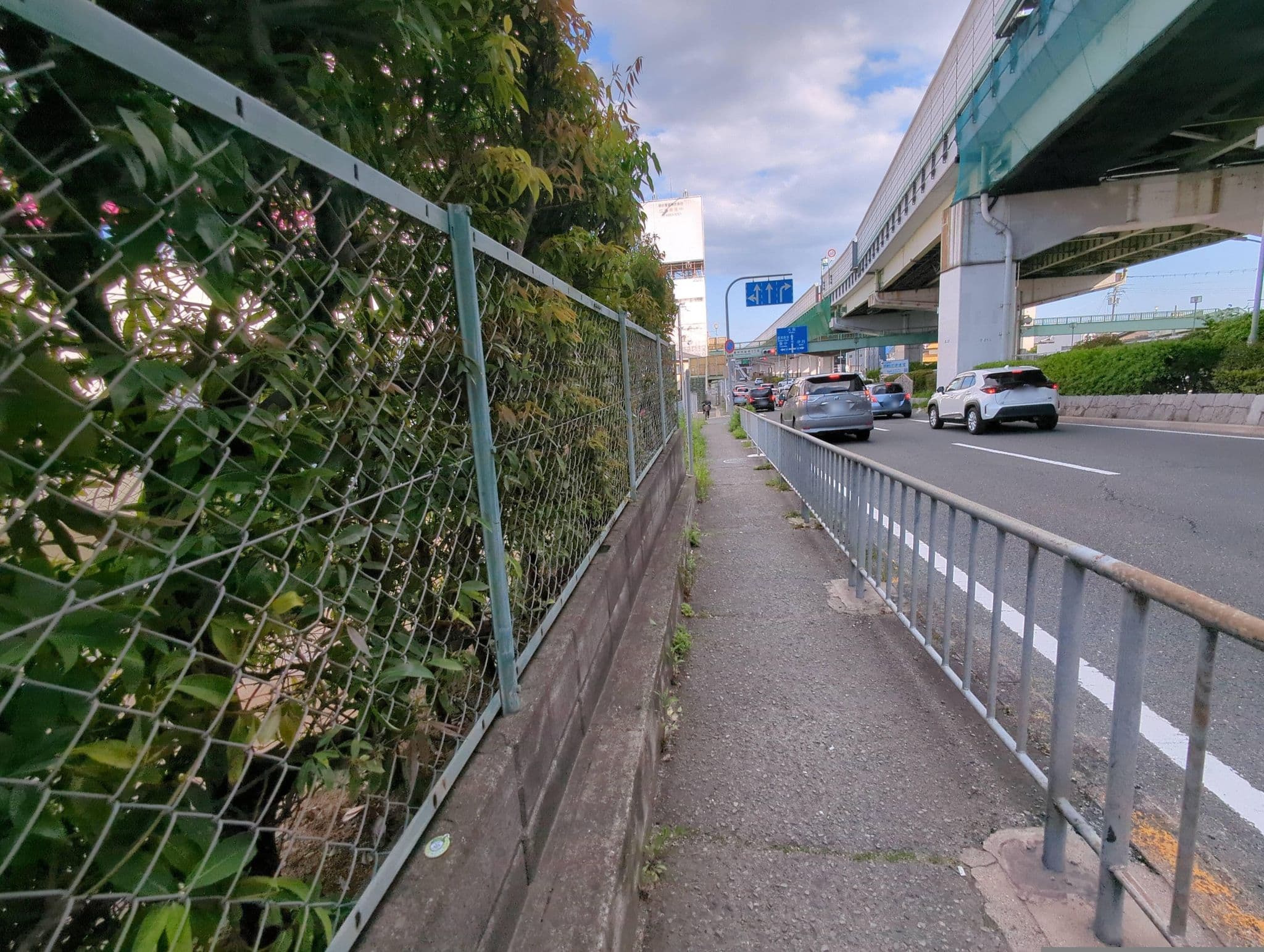Street view near HOTEL Fairytale, Toyonaka — © osapon (CC BY-SA · Mapillary)