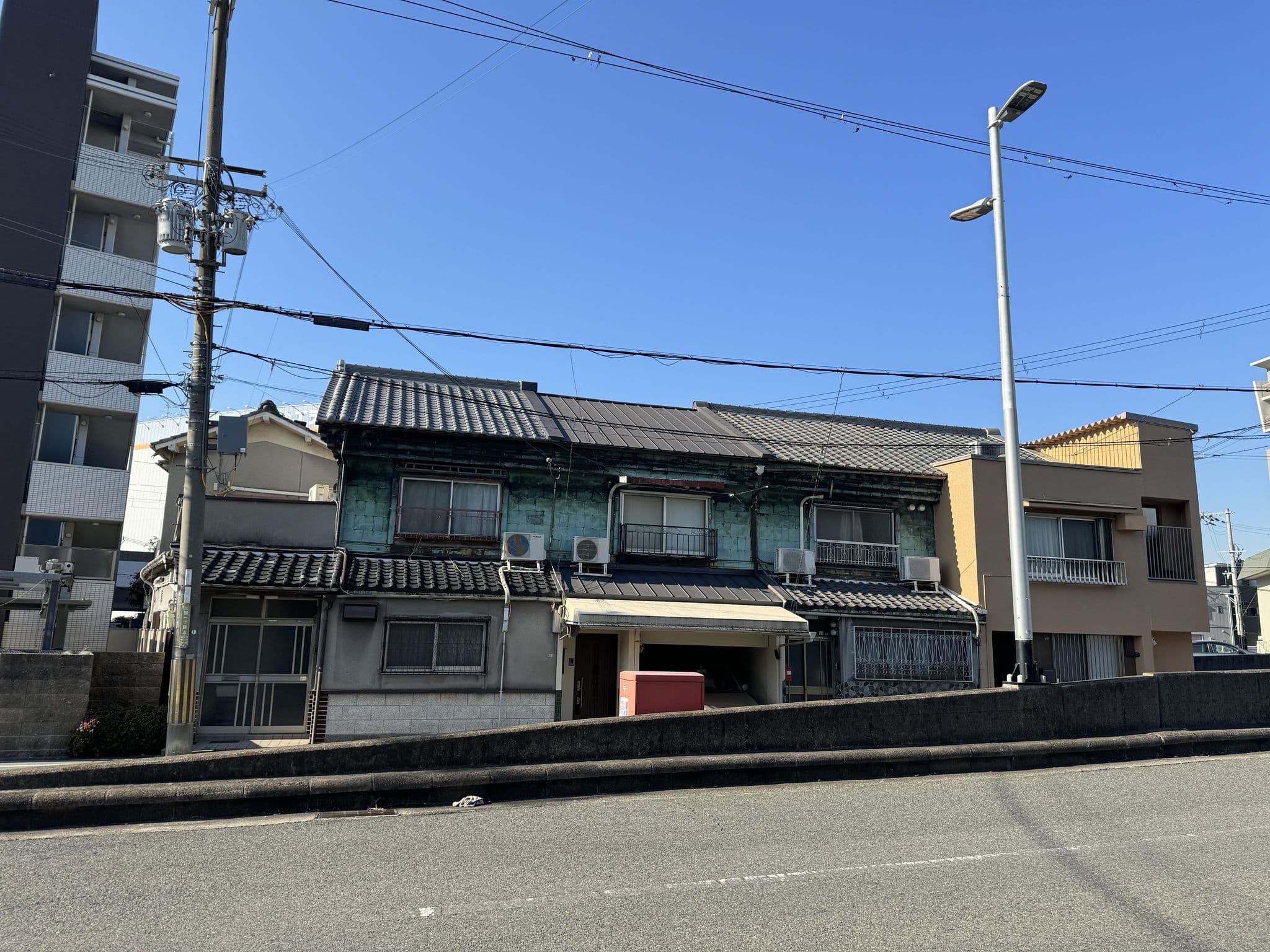 Street view near 仲酒店, Suita — © okadatsuneo (CC BY-SA · Mapillary)