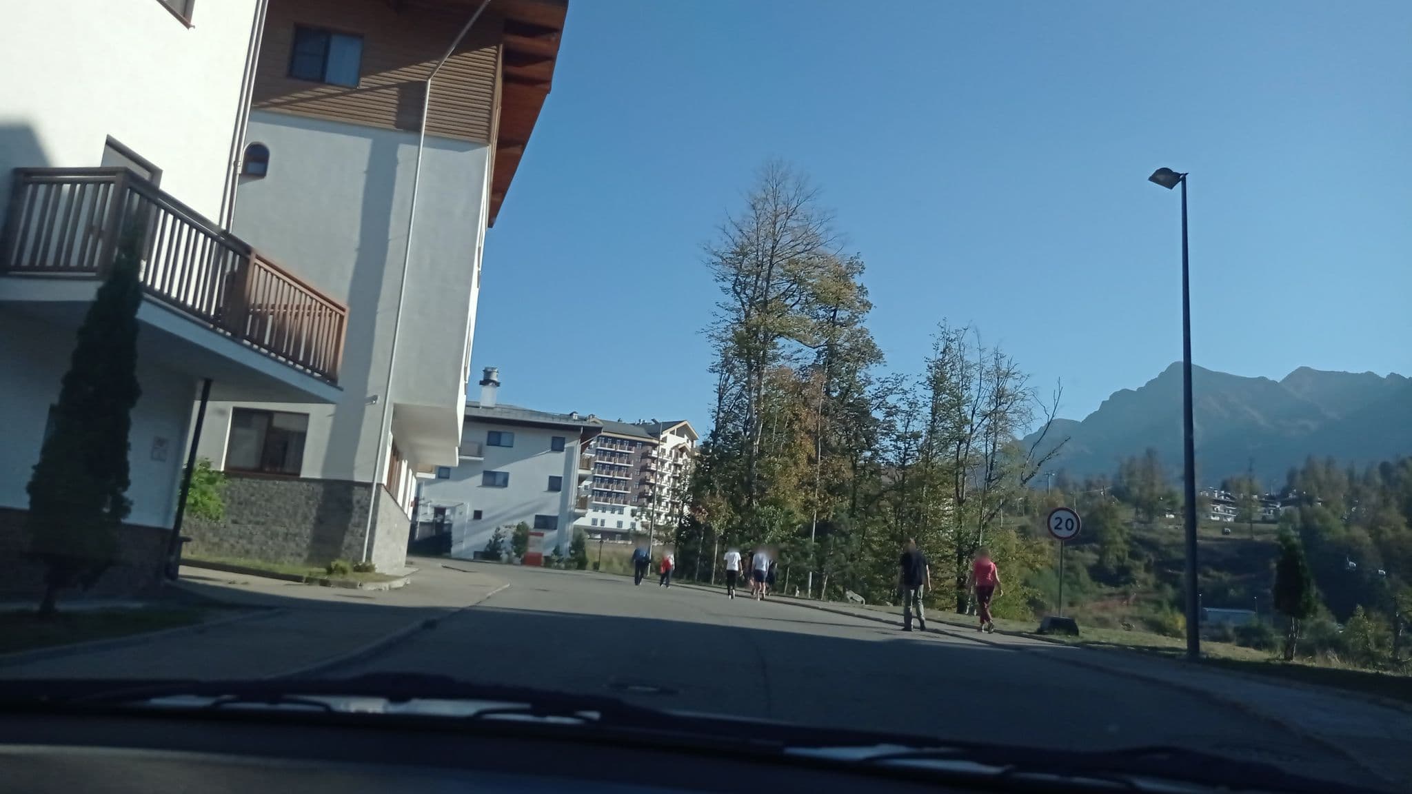 Street view near Корпус 20, Vysokoye — © petunder (CC BY-SA · Mapillary)