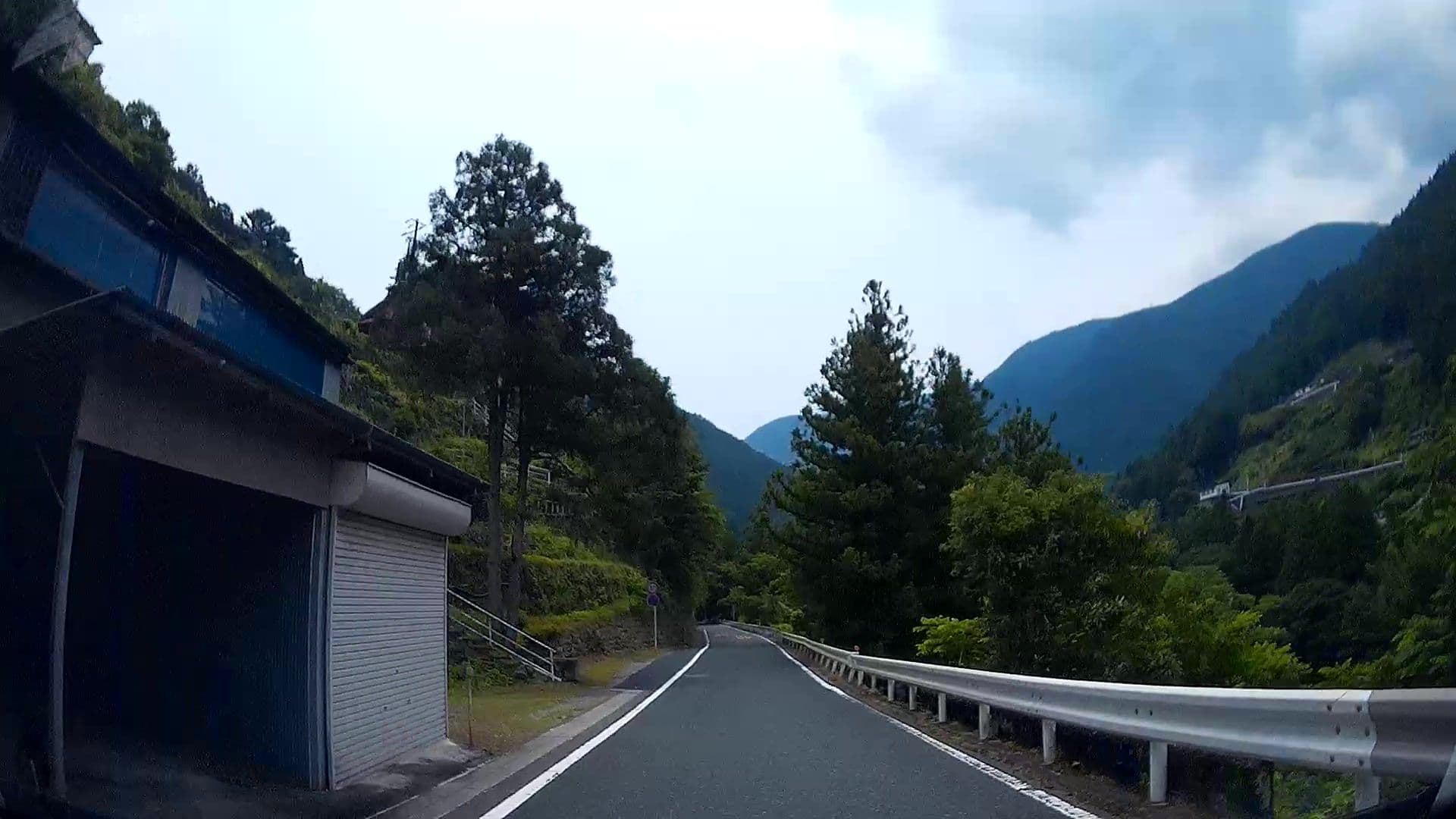 Street view near 旅館和泉屋, Toyone — © caesium (CC BY-SA · Mapillary)
