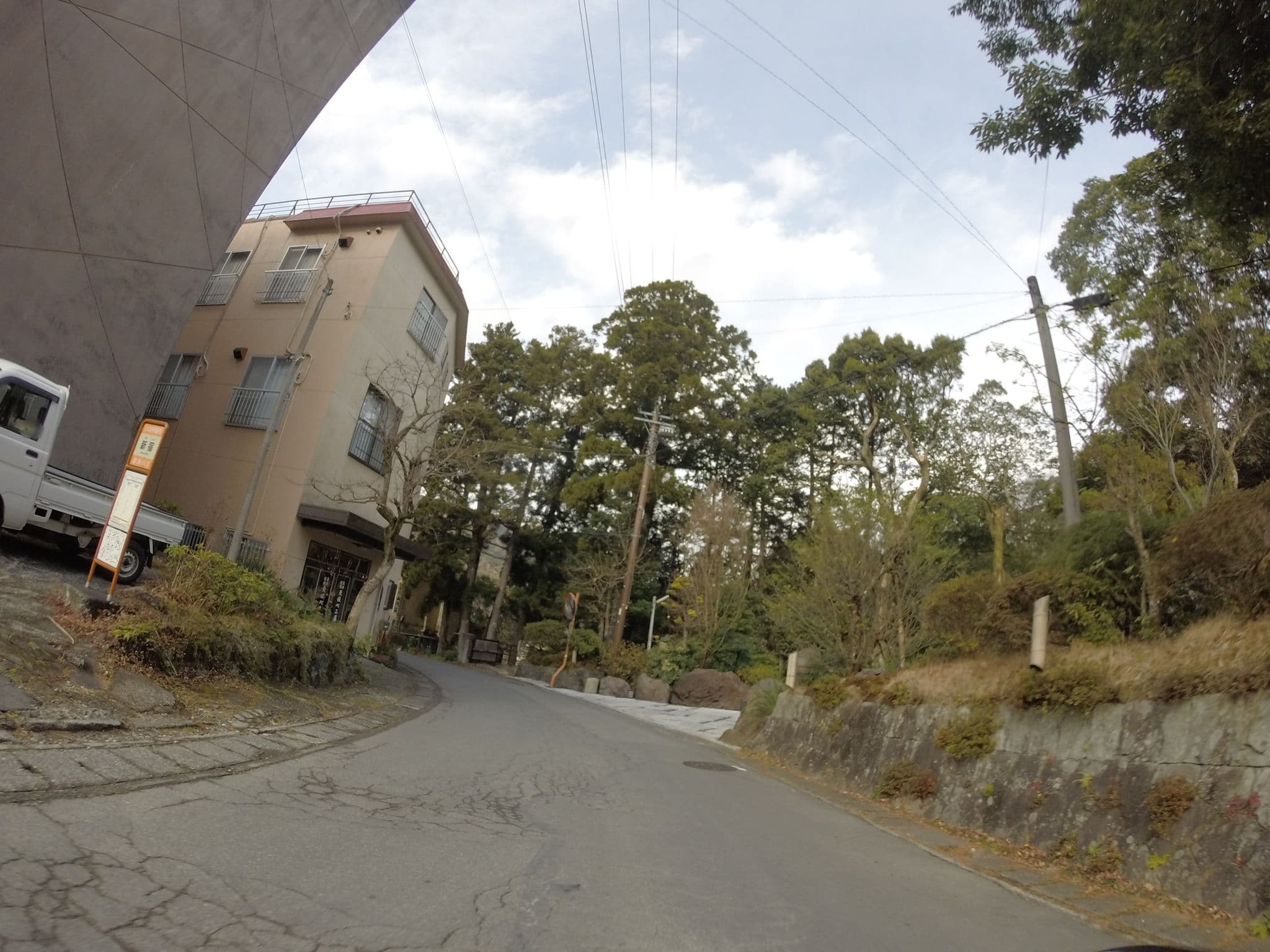 Street view near 天城ベニ屋, Shuzenji — © kudarisenmon (CC BY-SA · Mapillary)