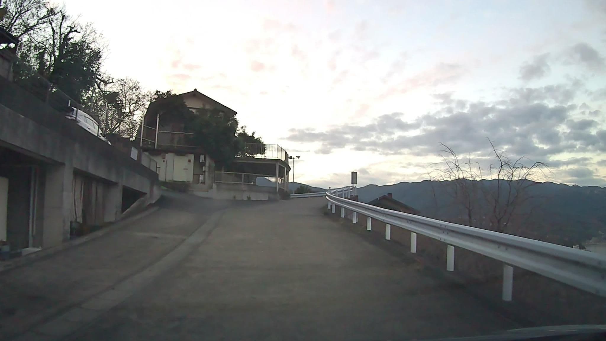 Street view near 離れ杜の湯 海いろ別邸, Atami — © mzaki (CC BY-SA · Mapillary)