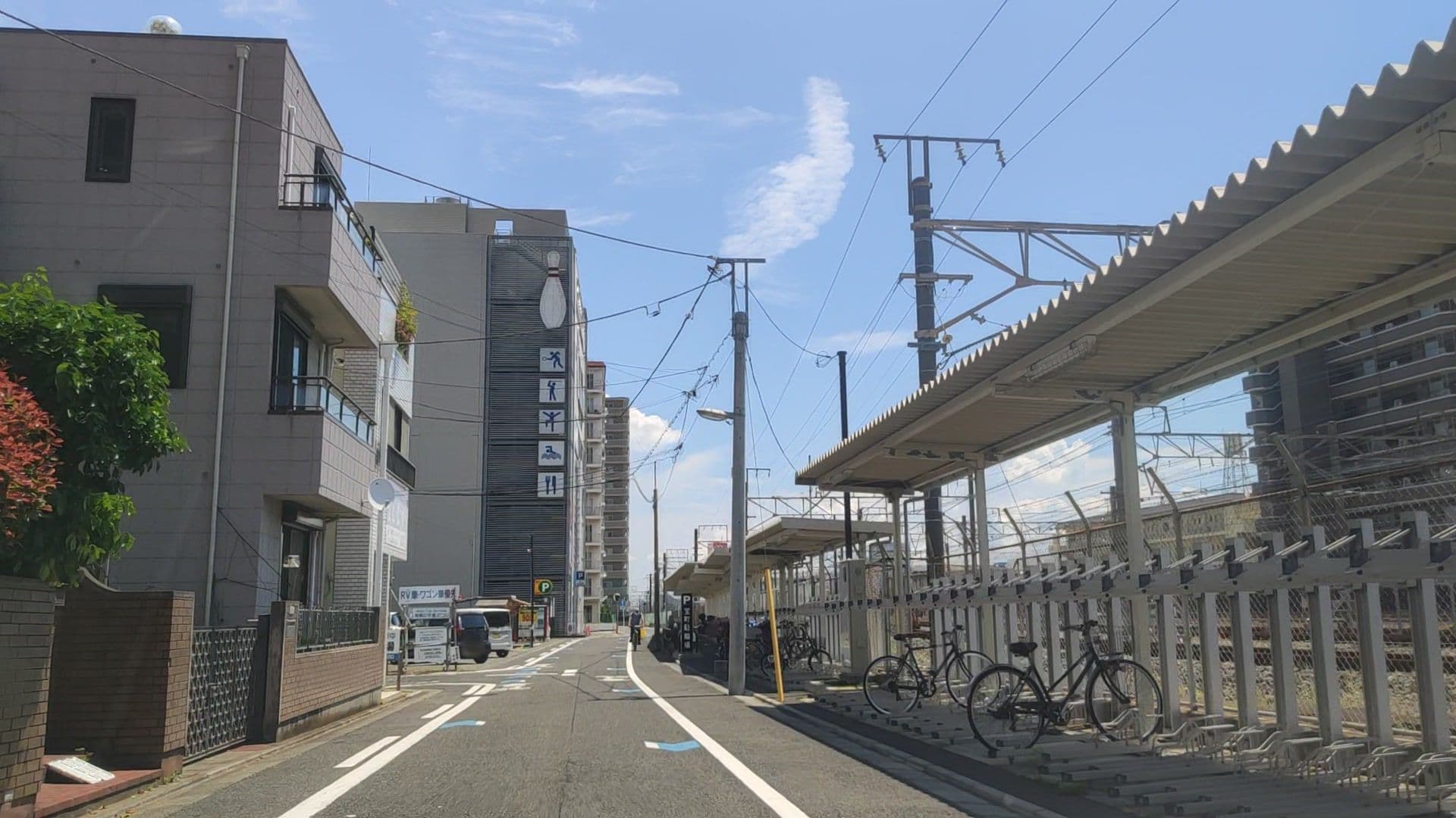 Street view near 旅館 緑風荘, Hiratsuka — © drivephotograph (CC BY-SA · Mapillary)