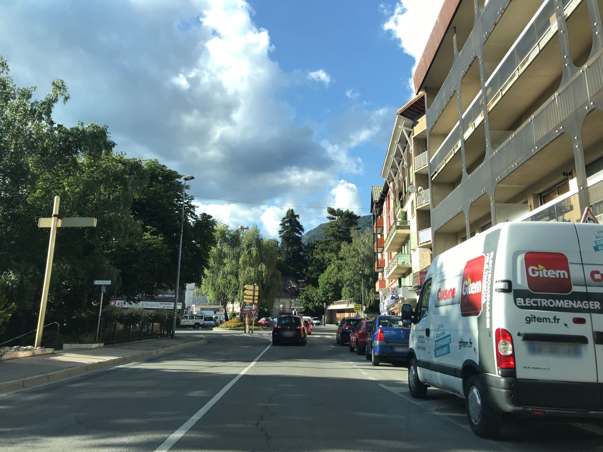 Street view near Hôtel Vauban, Briançon — © pgiraud (CC BY-SA · Mapillary)