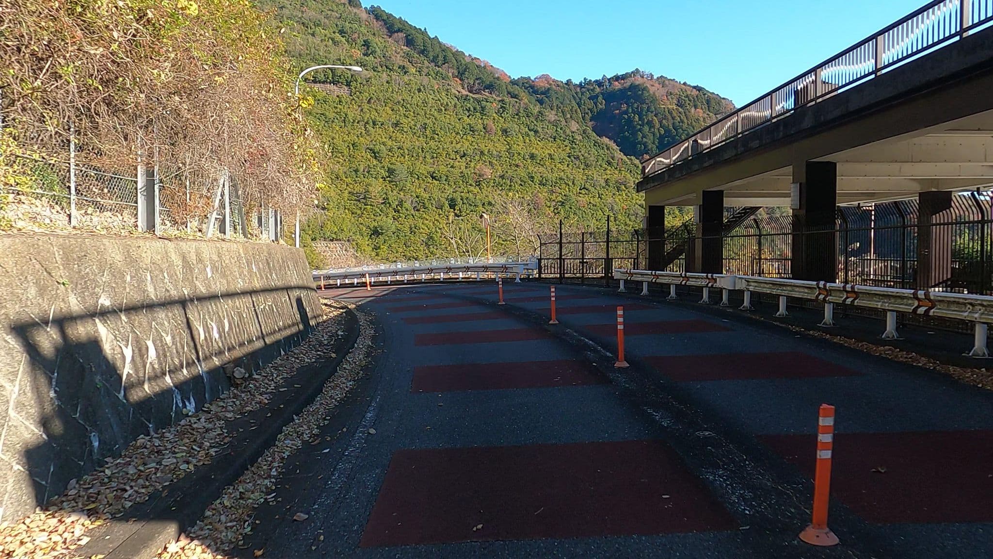 Street view near 北岸写真スポット, Sagamihara — © WhiizU (CC BY-SA · Mapillary)