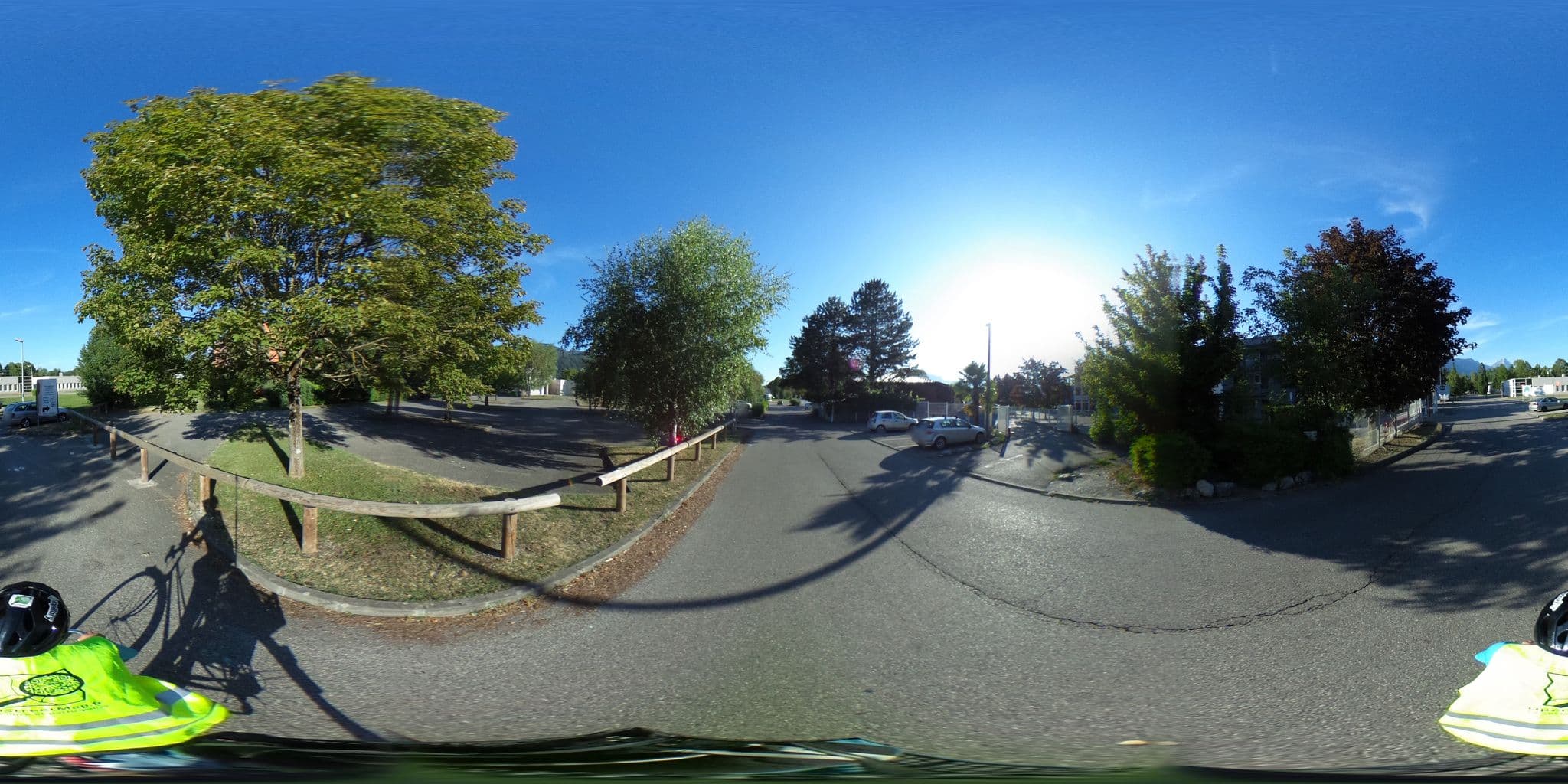 Street view near B&B Hôtel Grenoble Université, Gières — © binnette (CC BY-SA · Mapillary)