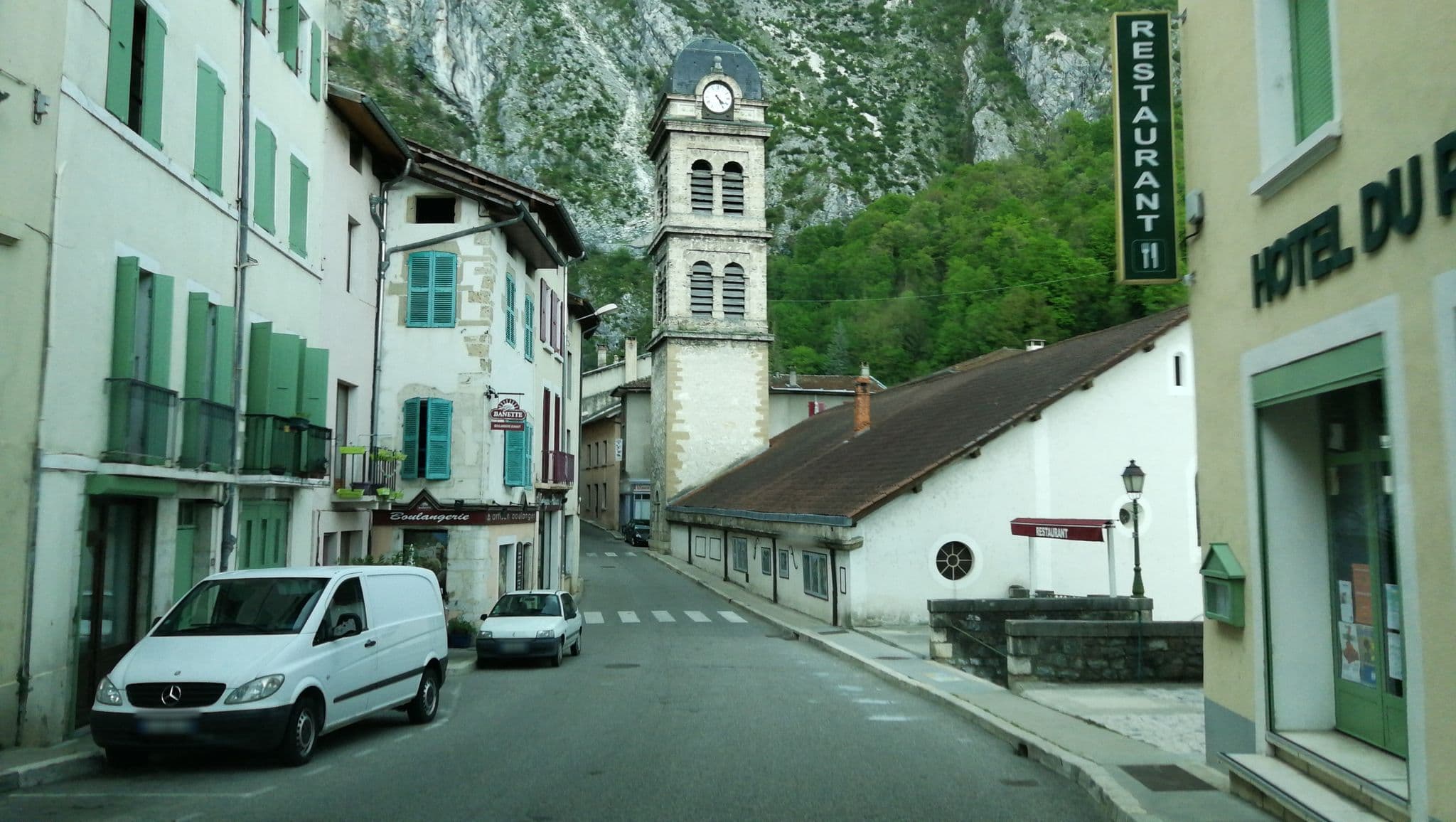 Street view near Hôtel du Royans, Pont-en-Royans — © jerome_pietri (CC BY-SA · Mapillary)