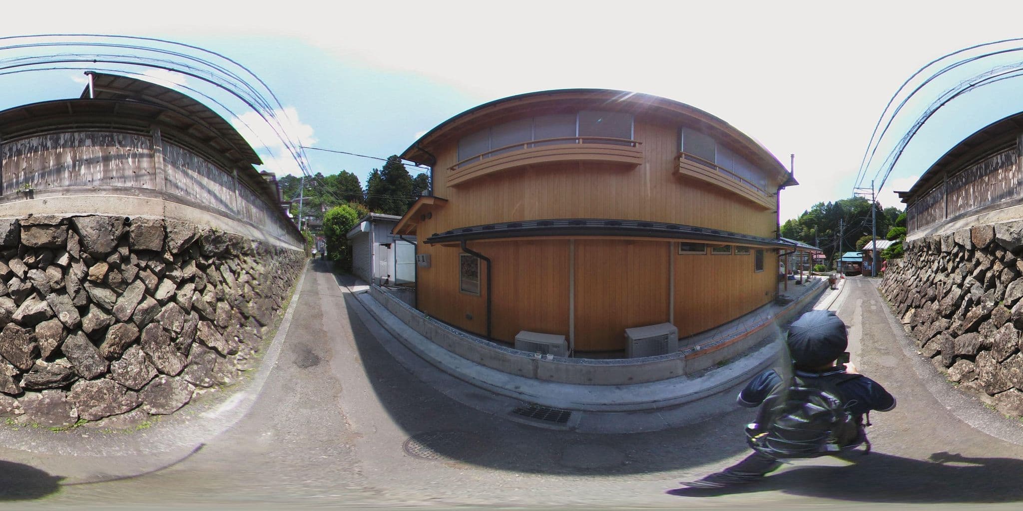 Street view near 登奈利荘, Hikawa — © mura (CC BY-SA · Mapillary)