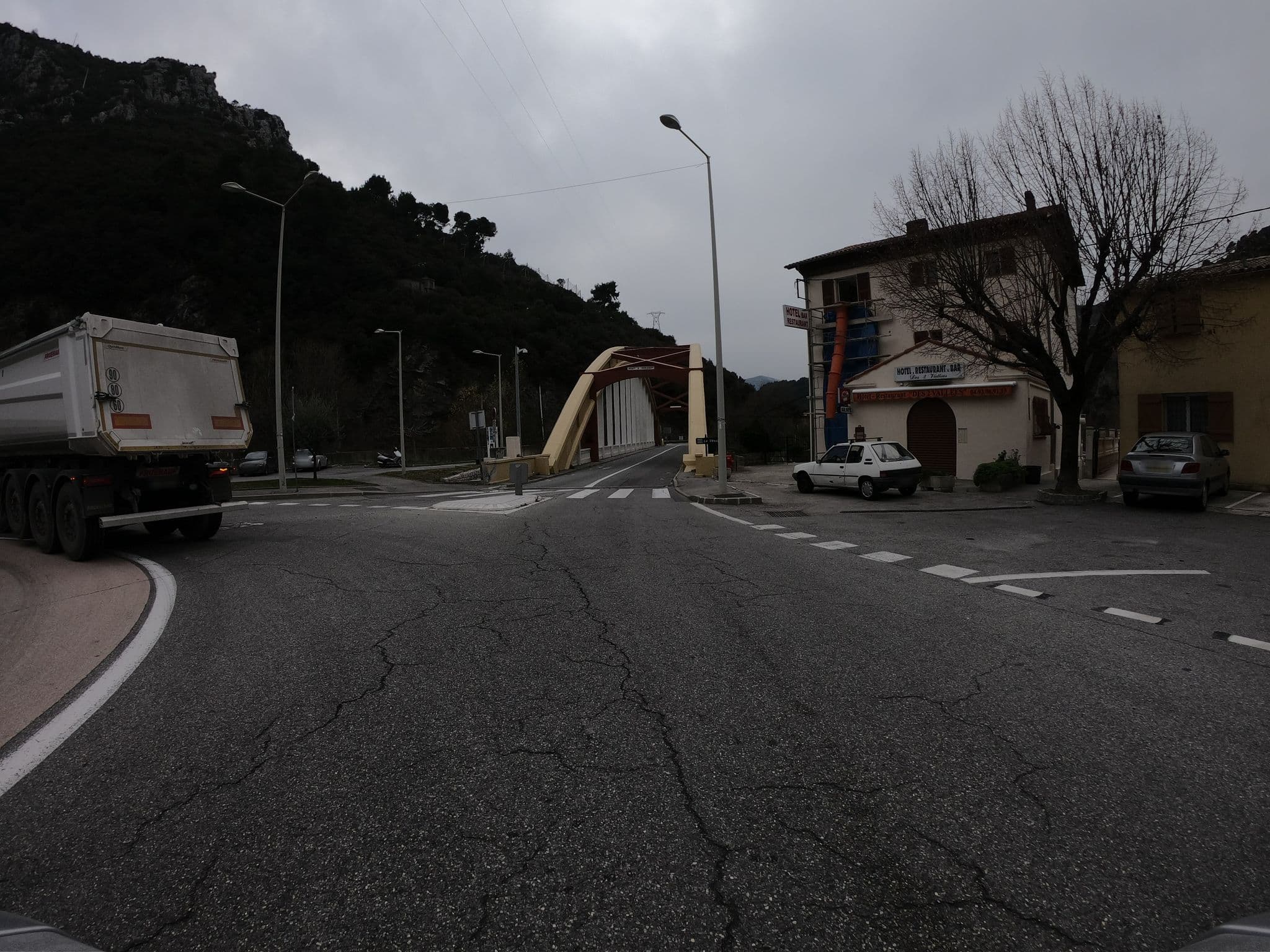 Street view near Des 2 Vallées, Levens — © joostjakob (CC BY-SA · Mapillary)