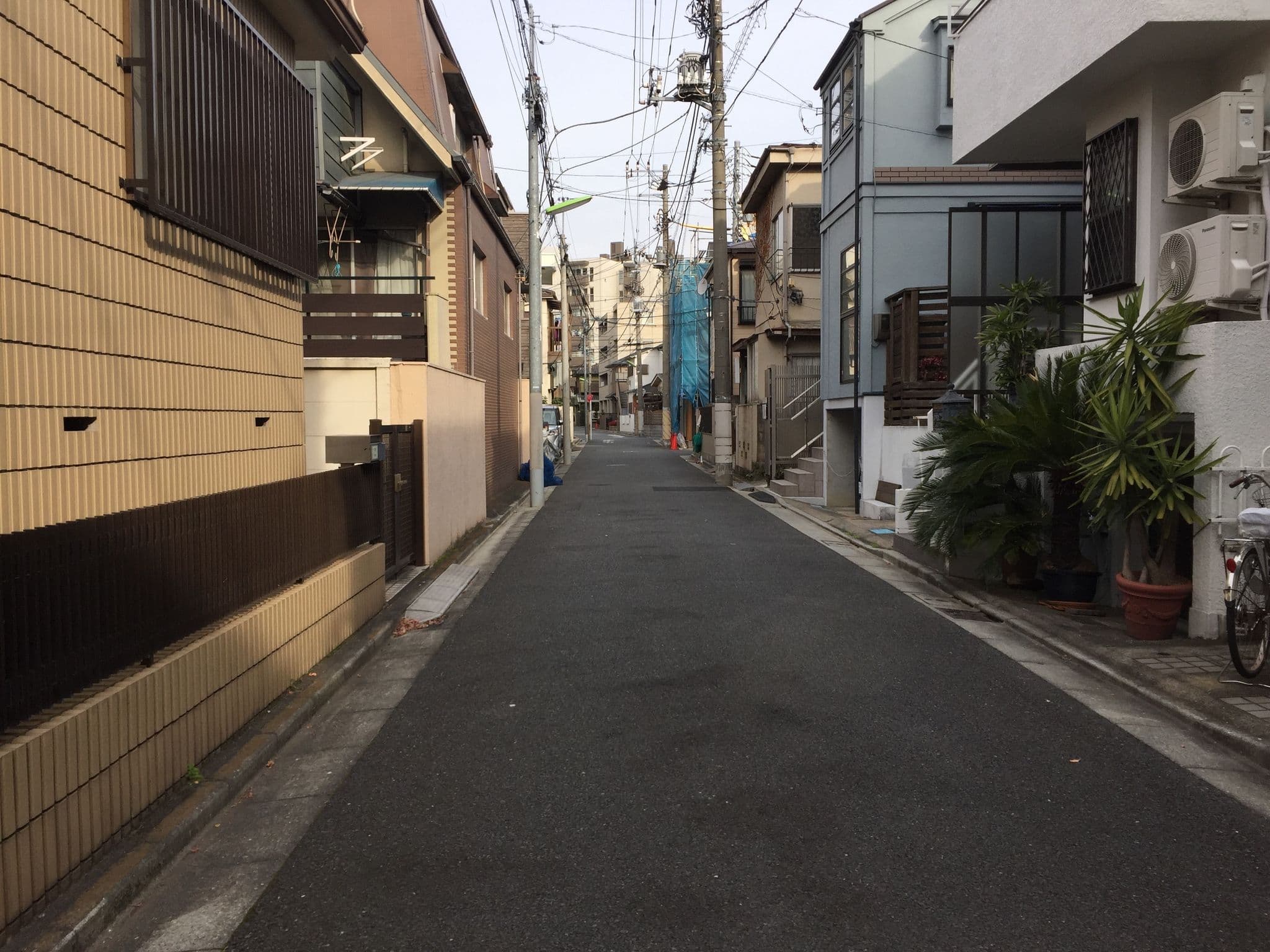 Street view near たびっぽハウス, Wakabayashi — © gwalker7 (CC BY-SA · Mapillary)