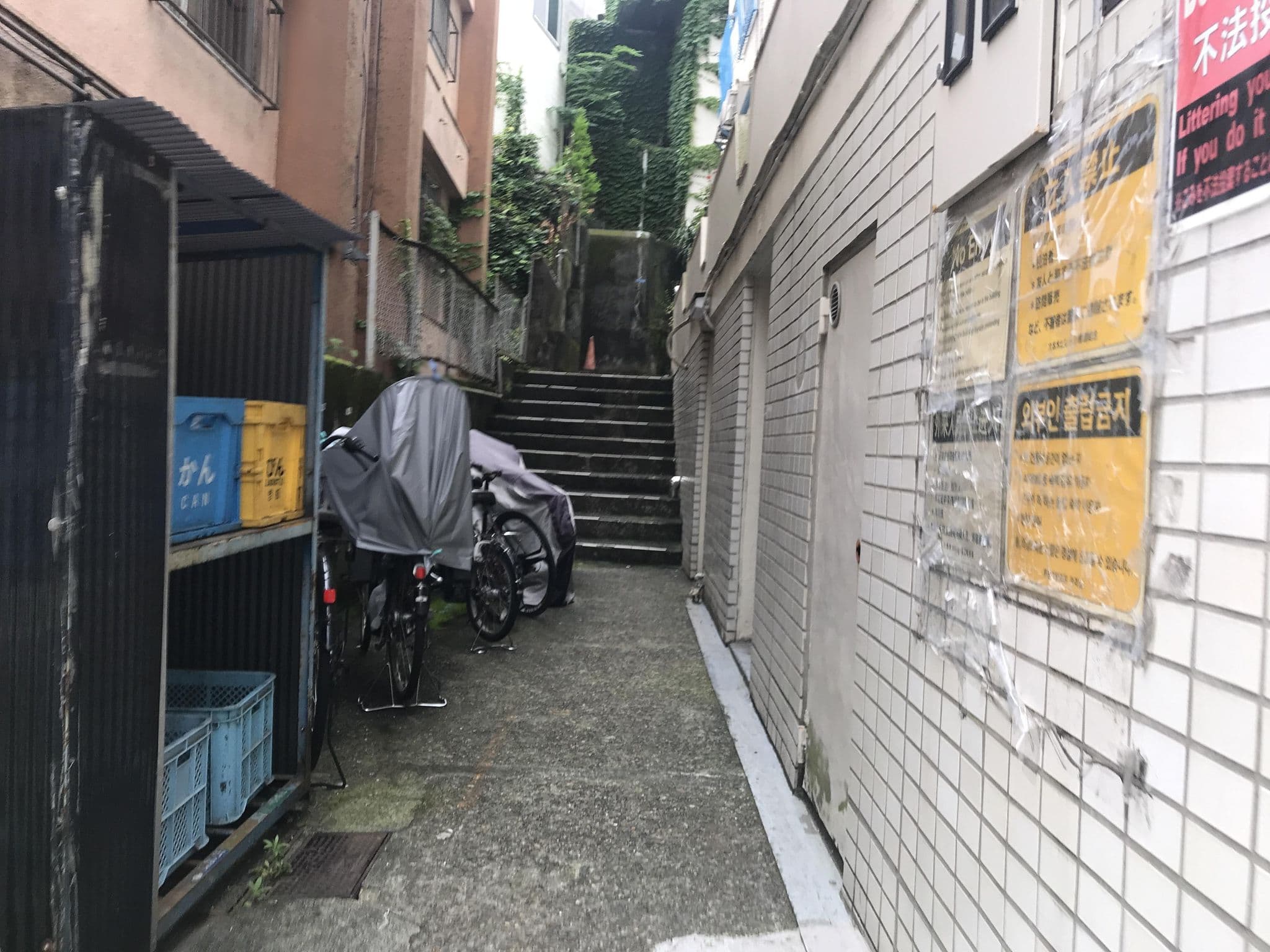 Street view near Roppongi Village, Azabu-jūban — © musashino5 (CC BY-SA · Mapillary)