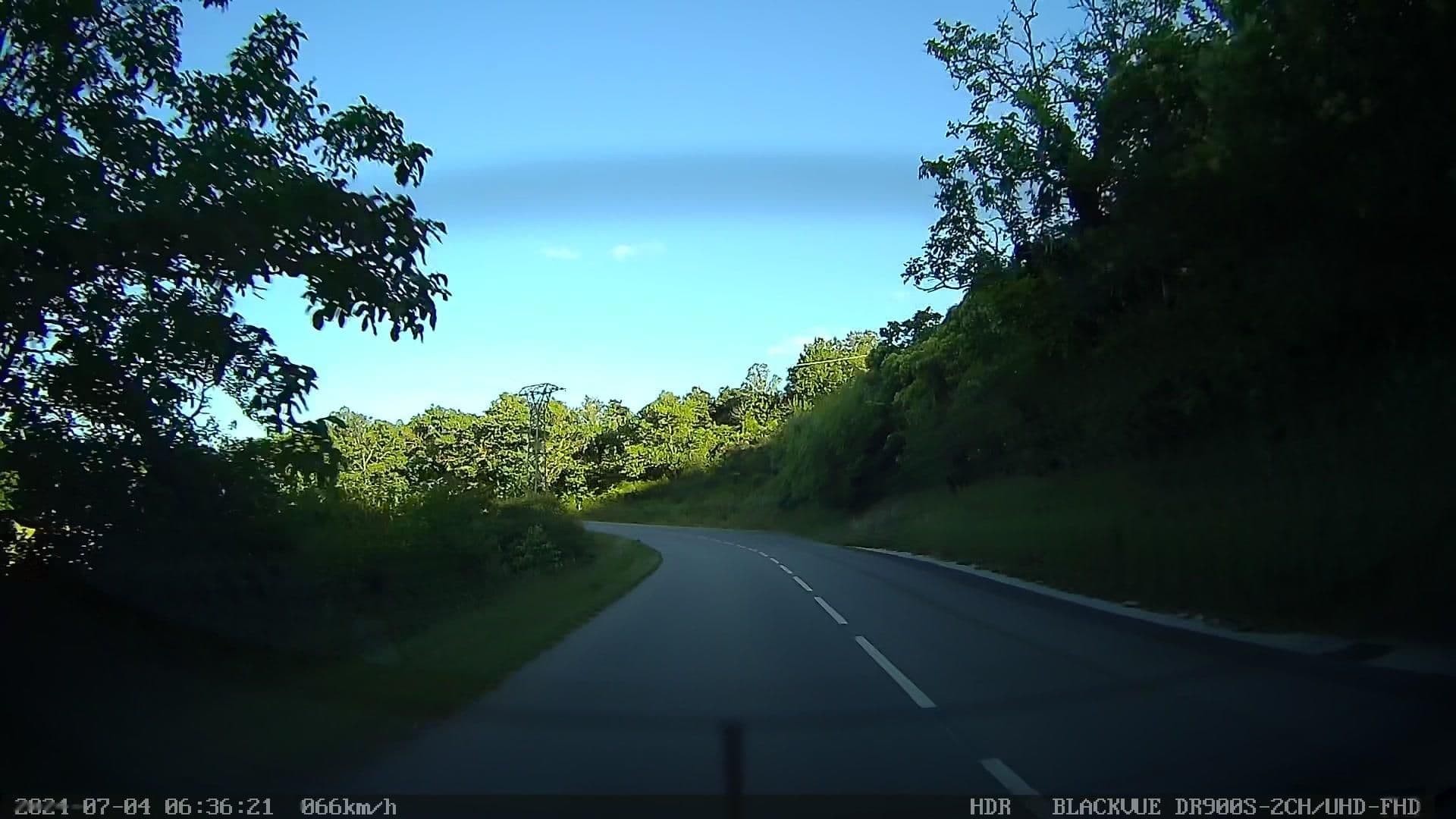 Street view near La Chèvre qui Saoûrit, Aouste-sur-Sye — © madel (CC BY-SA · Mapillary)