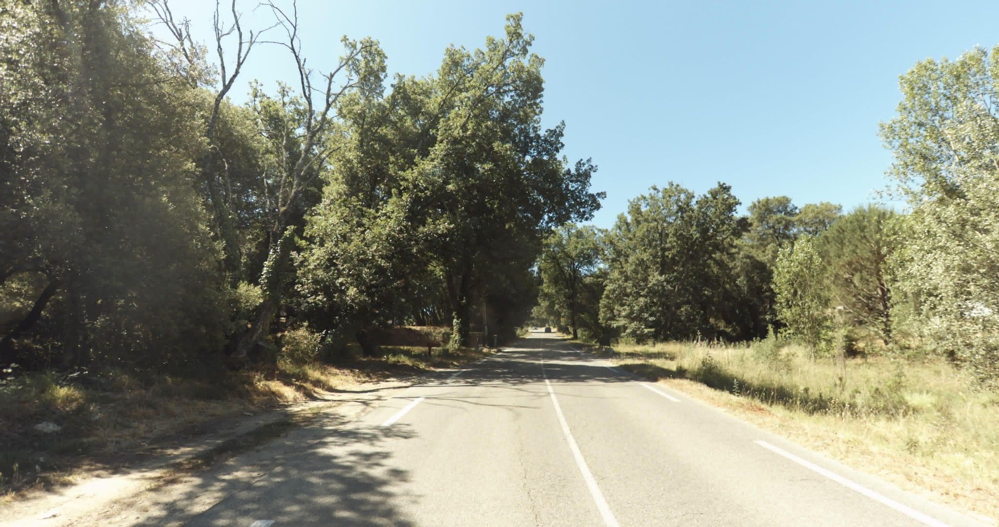 Street view near Camping Roche Parc, Gassin — © sogefi (CC BY-SA · Mapillary)