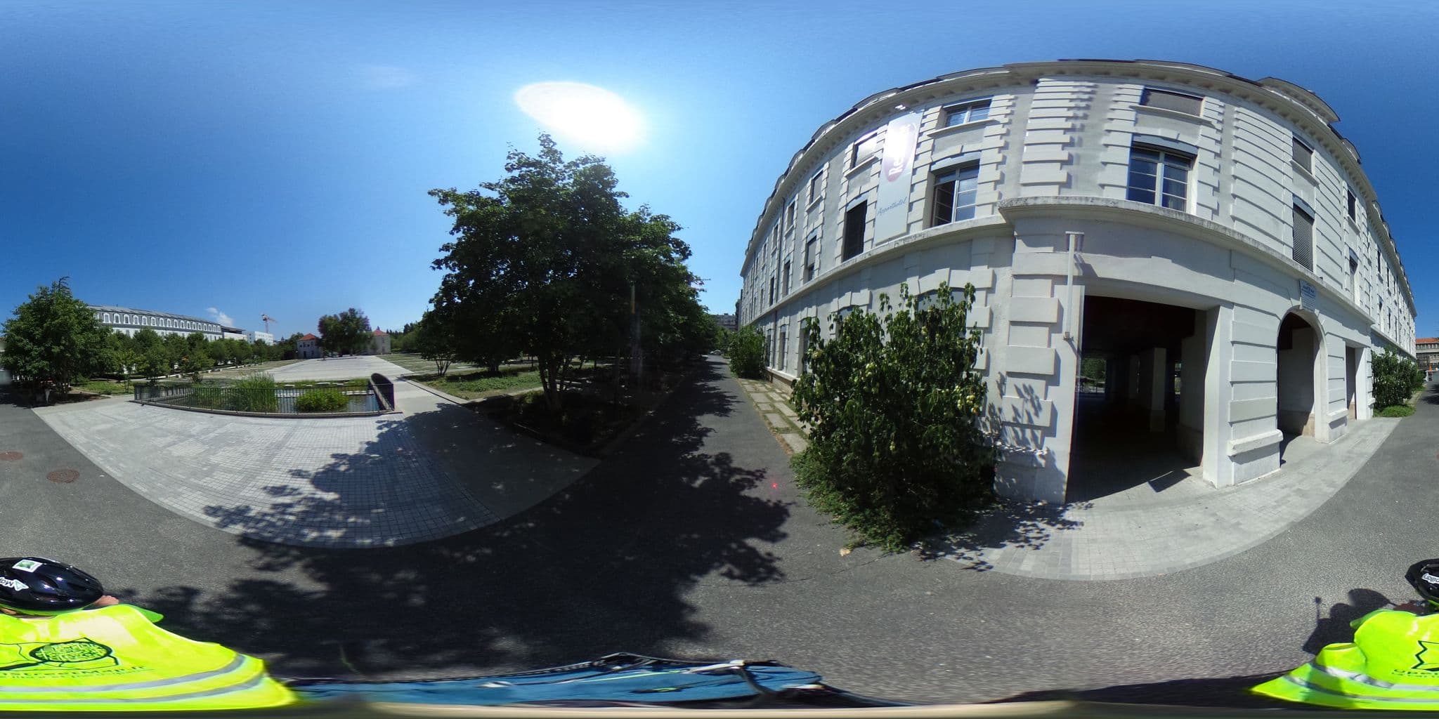 Street view near Residhome Grenoble Caserne de Bonne, Grenoble — © binnette (CC BY-SA · Mapillary)