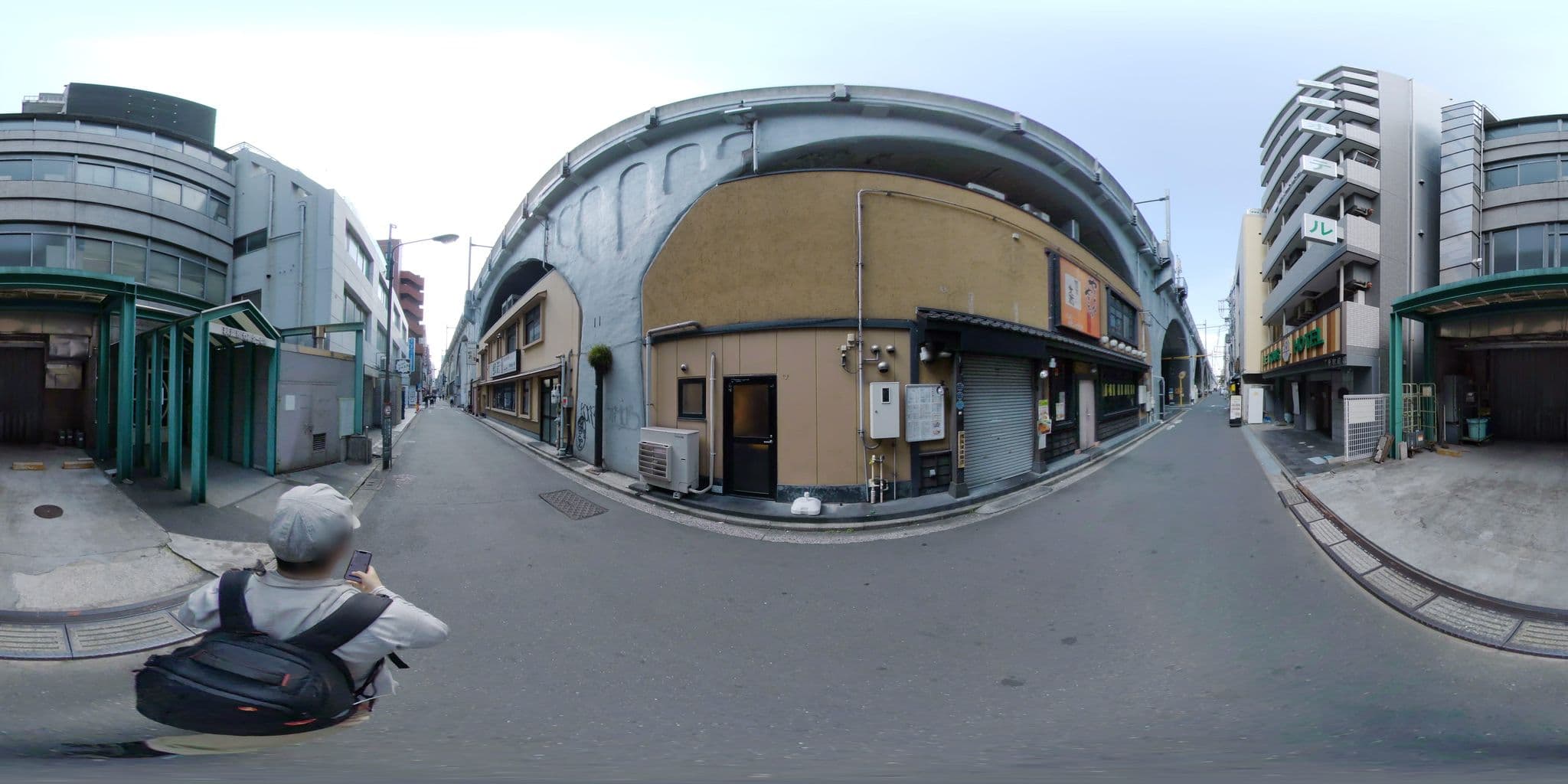 Street view near カプセルホテルフレンド, Iwamotochō — © mura (CC BY-SA · Mapillary)