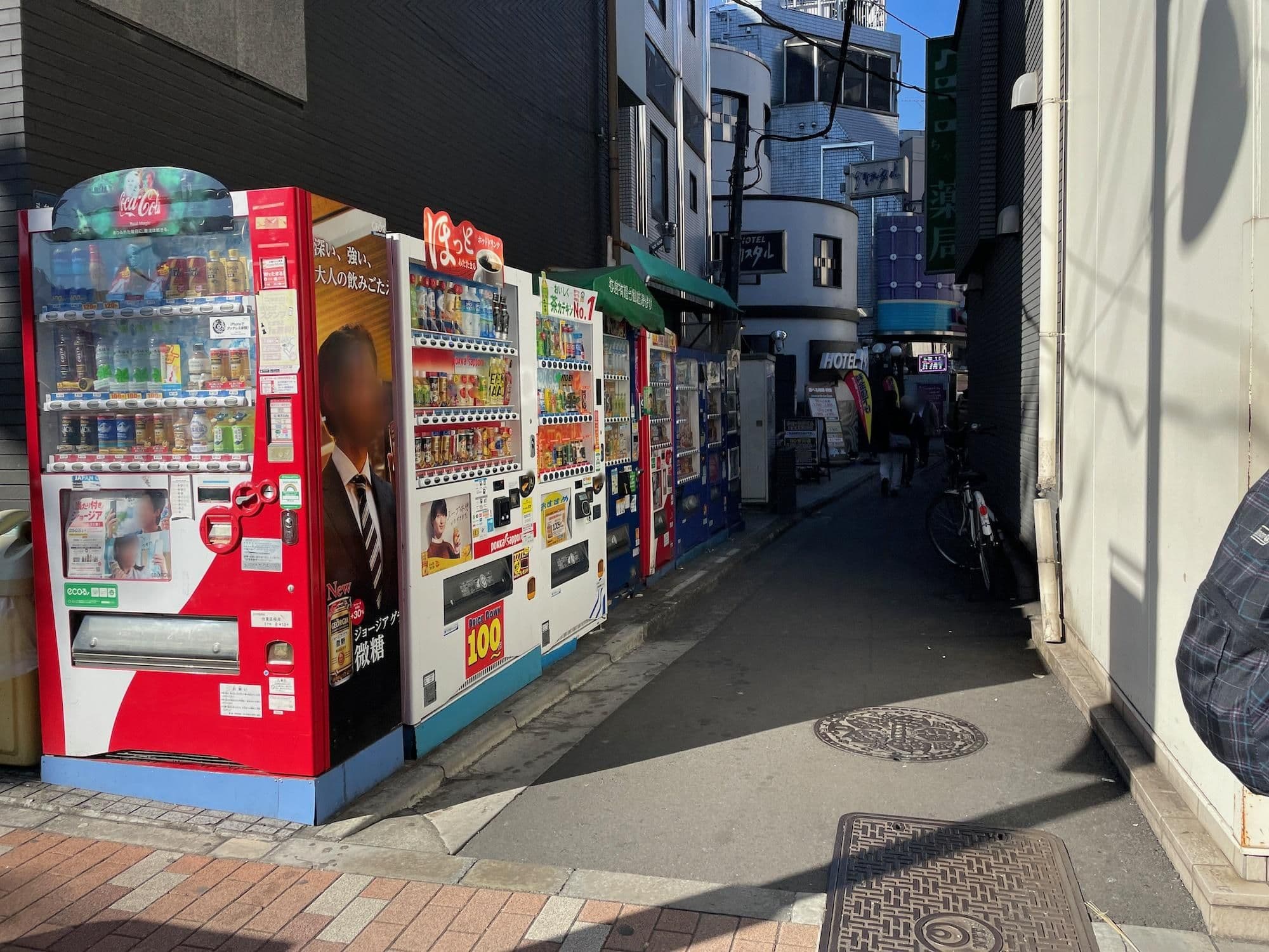 Street view near KOYADO HOTEL, Iriya — © musashino5 (CC BY-SA · Mapillary)