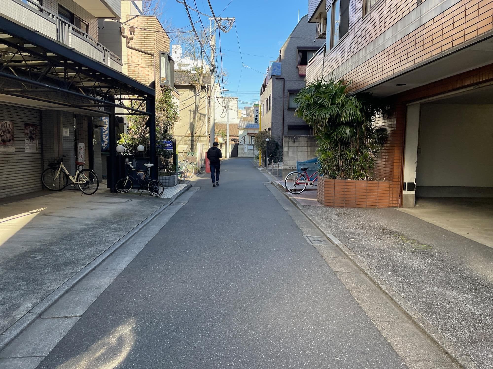 Street view near シャルム鶯谷VI, Iriya — © musashino5 (CC BY-SA · Mapillary)