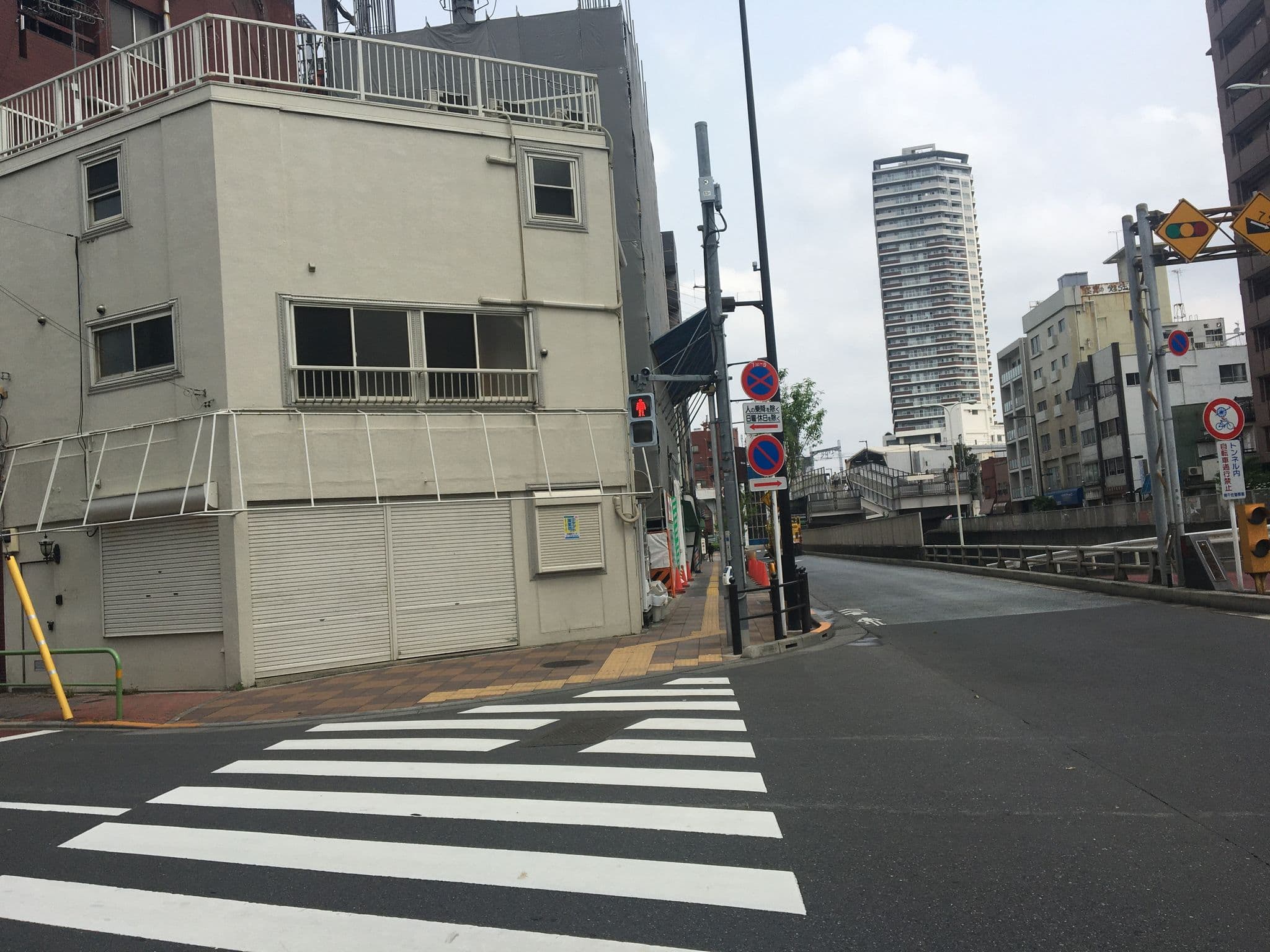 Street view near ニューホテルエデン, Senzoku — © musashino5 (CC BY-SA · Mapillary)