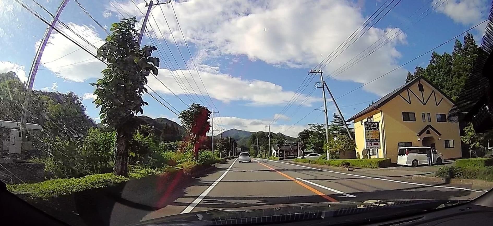 Street view near 素泊まりの宿 サンモーレ, Kinugawa Onsen — © irvinfly (CC BY-SA · Mapillary)