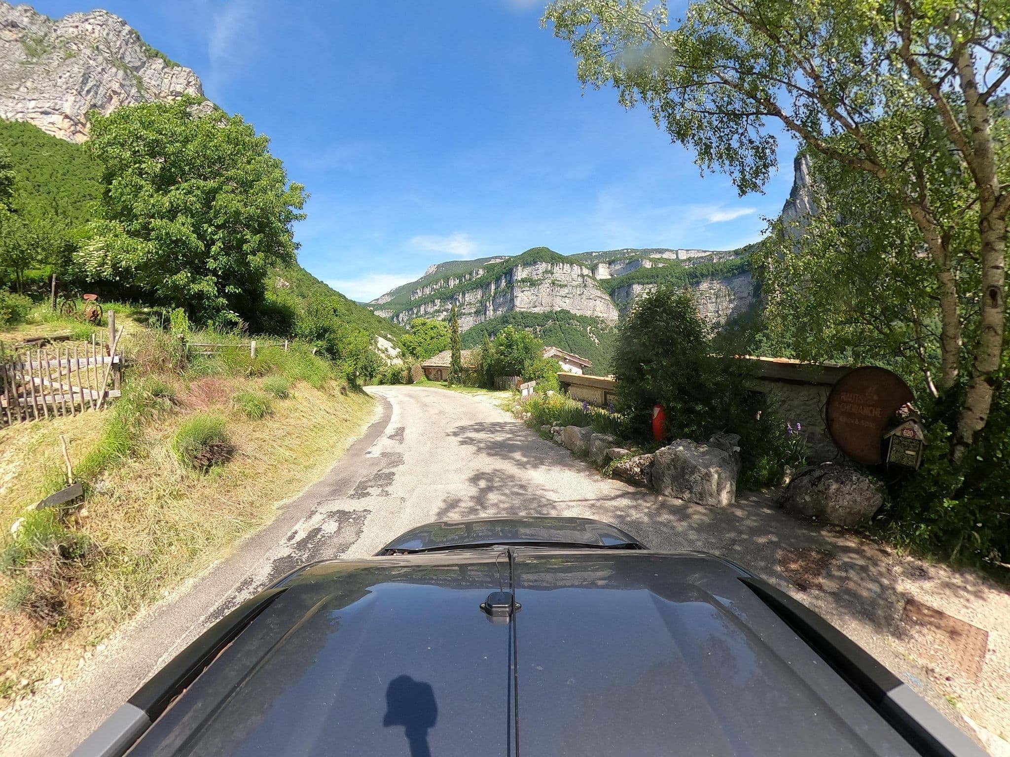Street view near Les Hauts De Choranche, Pont-en-Royans — © eric_s (CC BY-SA · Mapillary)