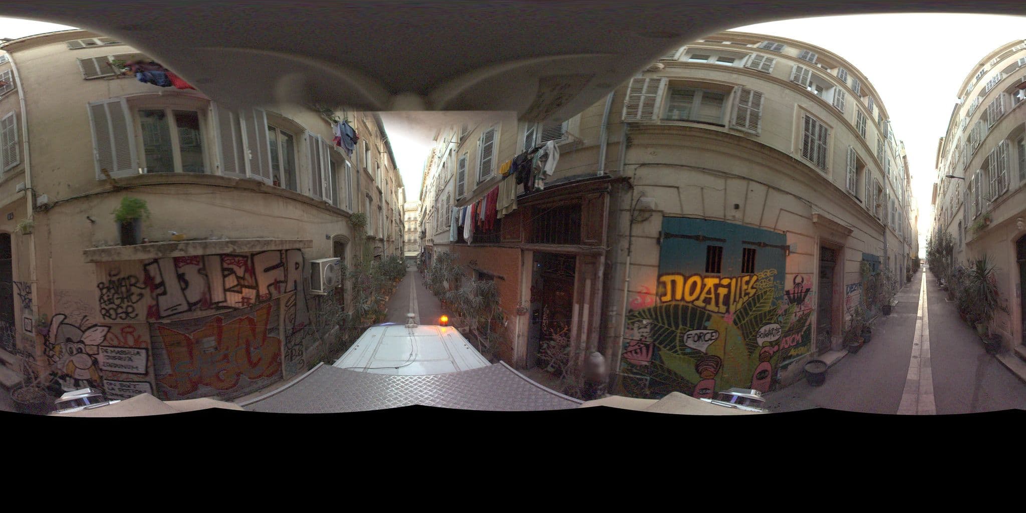 Street view near Hôtel Moderne, Noailles — © Suez (CC BY-SA · Mapillary)