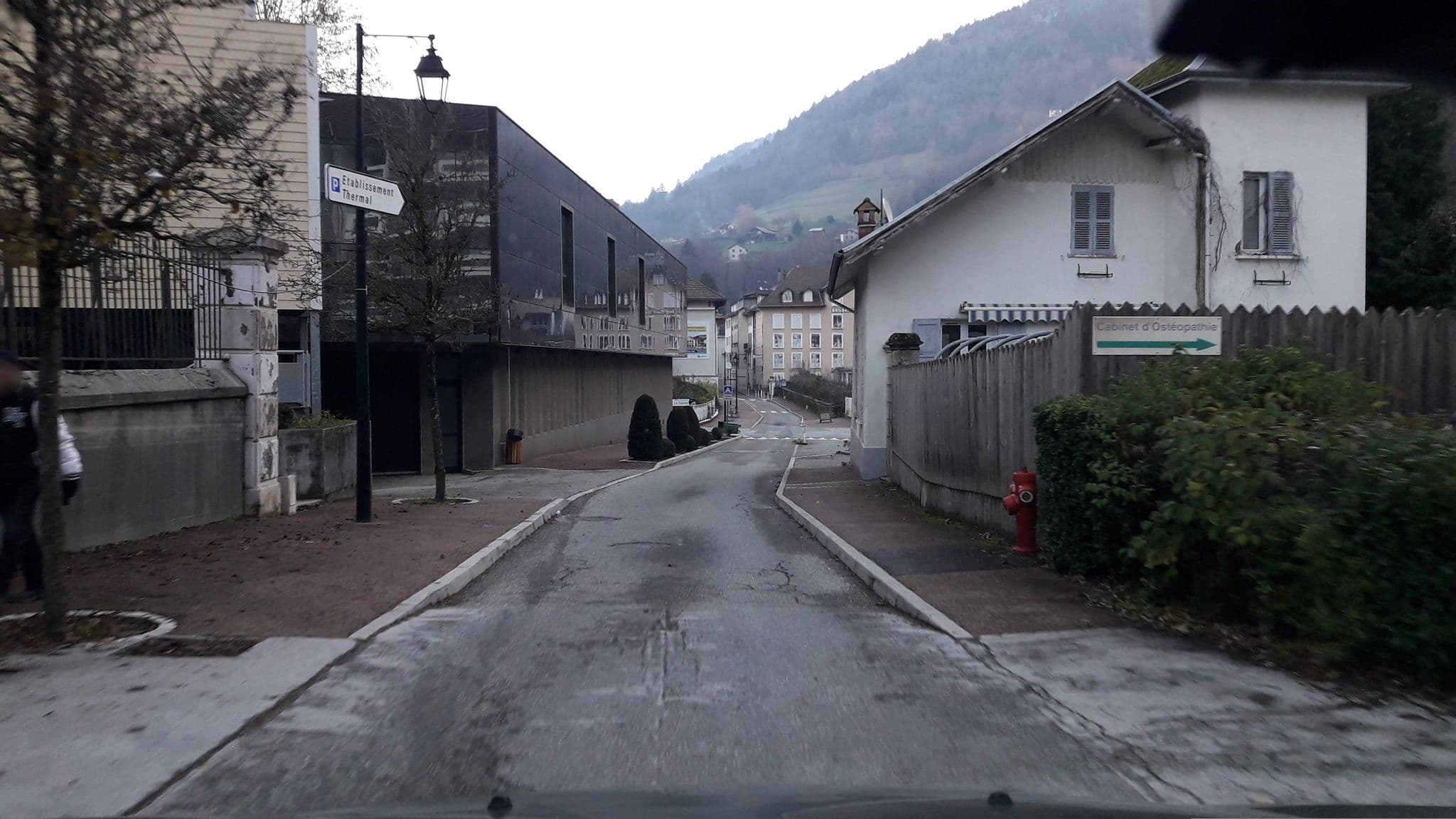 Street view near Terres de France - Résidence les Silènes, Allevard — © eric_s (CC BY-SA · Mapillary)