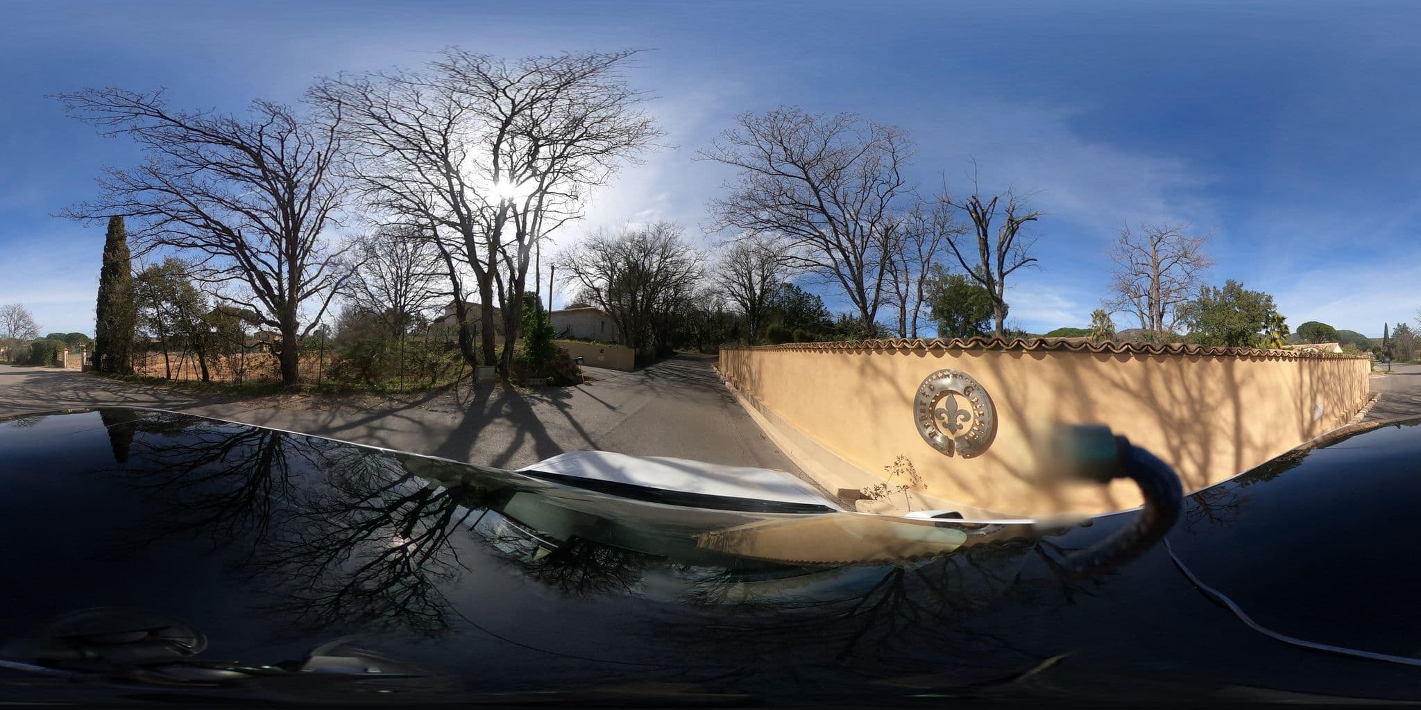 Street view near Maison Prestige Roberto Geissini, Grimaud — © sogefi (CC BY-SA · Mapillary)