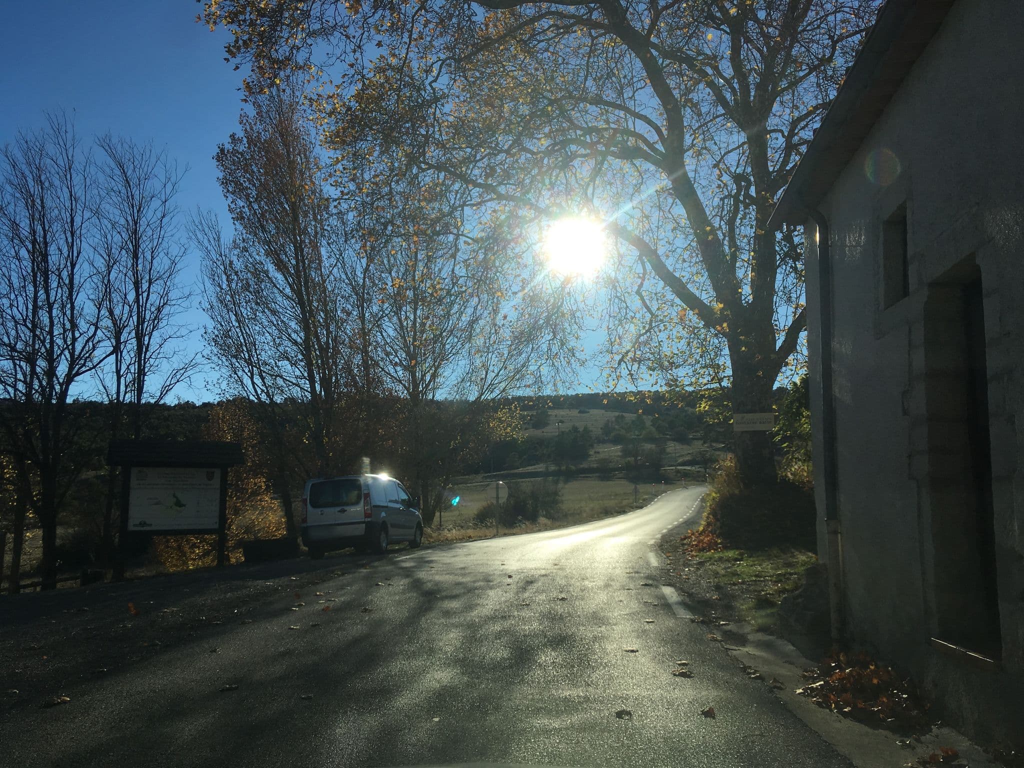 Street view near Gîte Fontaine Basse, Montferrat — © phjarry (CC BY-SA · Mapillary)