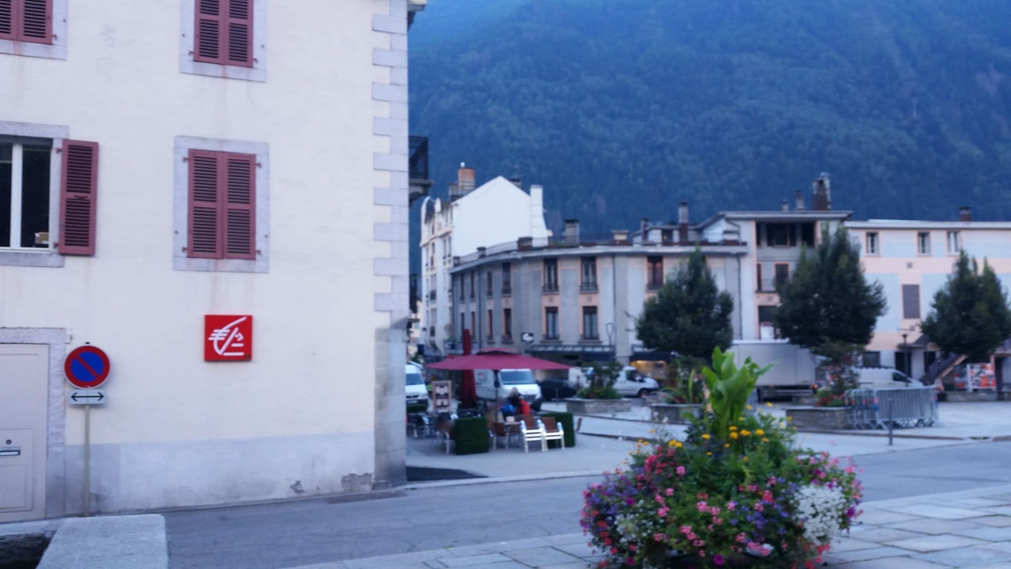 Street view near Hôtel Le Chamonix, Chamonix-Mont-Blanc — © omapme (CC BY-SA · Mapillary)