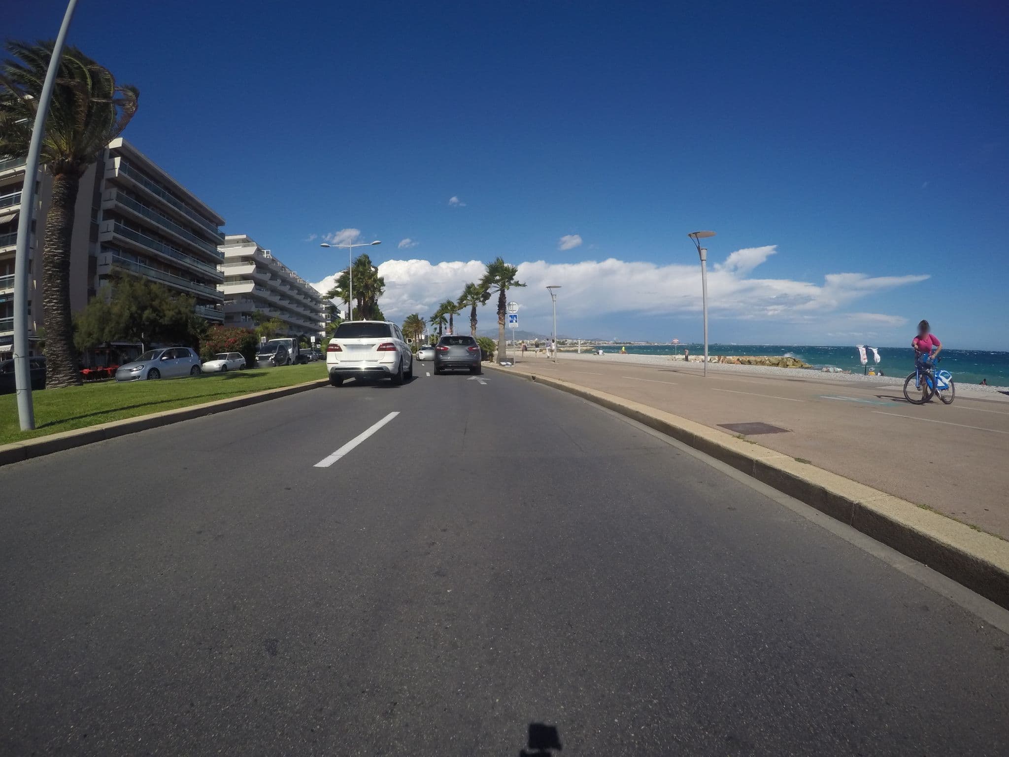 Street view near Tiercé Beach Hotel, Cagnes-sur-Mer — © jesolem (CC BY-SA · Mapillary)