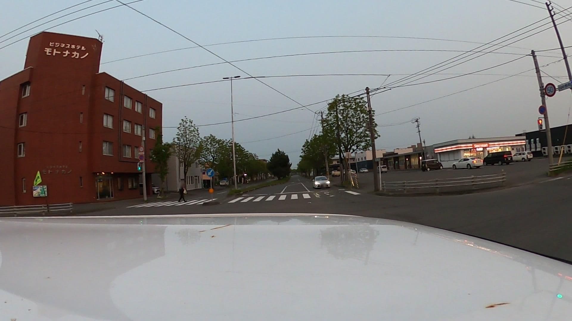 Street view near ビジネスホテルモトナカノ, Tomakomai — © kojiroucircle (CC BY-SA · Mapillary)