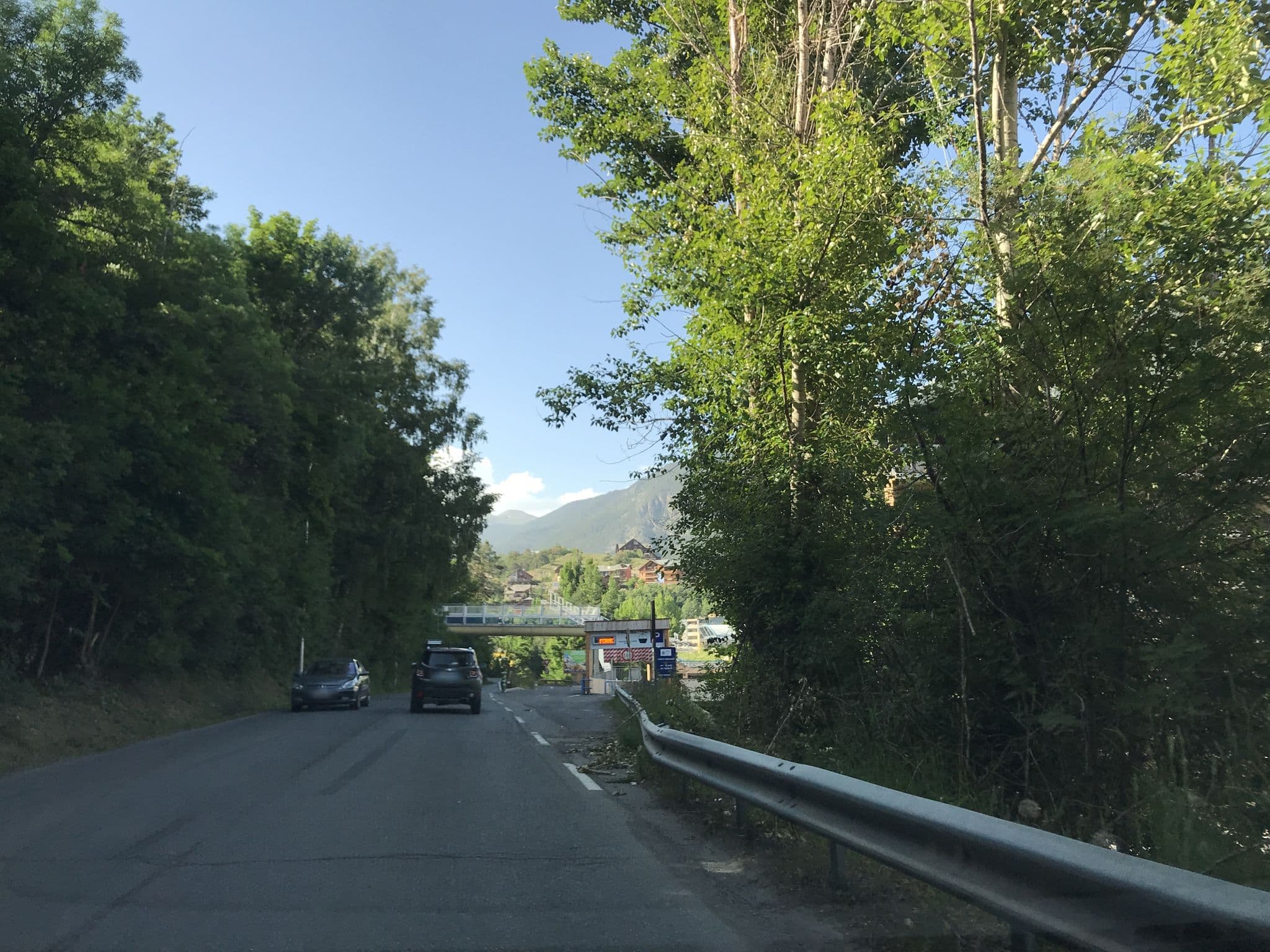 Street view near Le Guisanel, Briançon — © pgiraud (CC BY-SA · Mapillary)