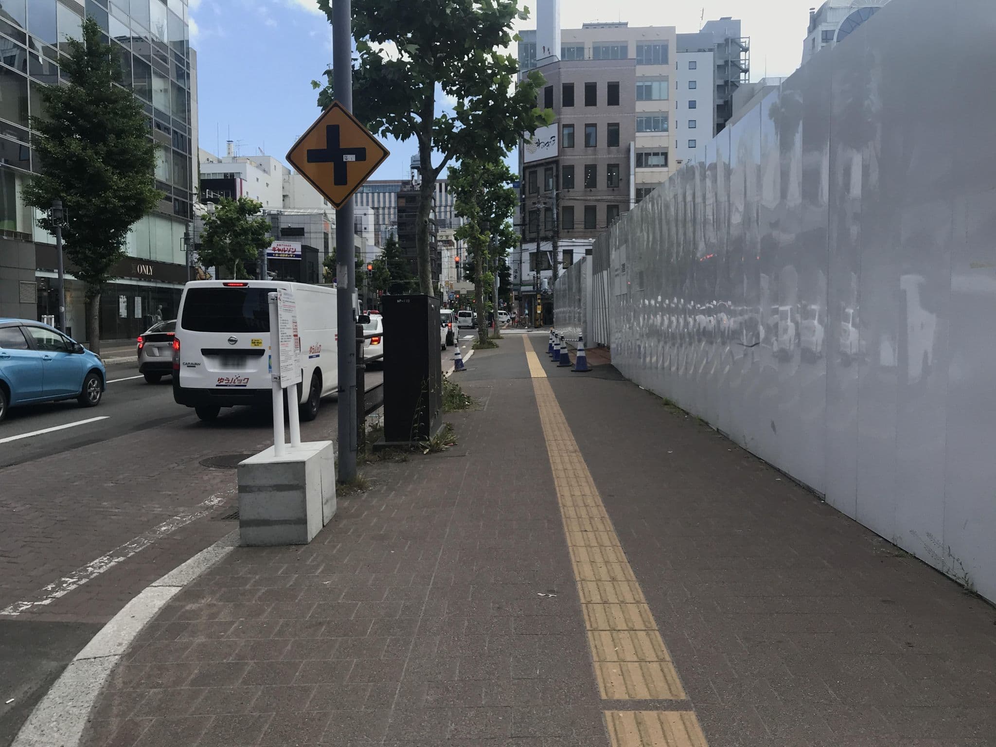 Street view near Hotel Okura Sapporo, Sapporo — © musashino5 (CC BY-SA · Mapillary)