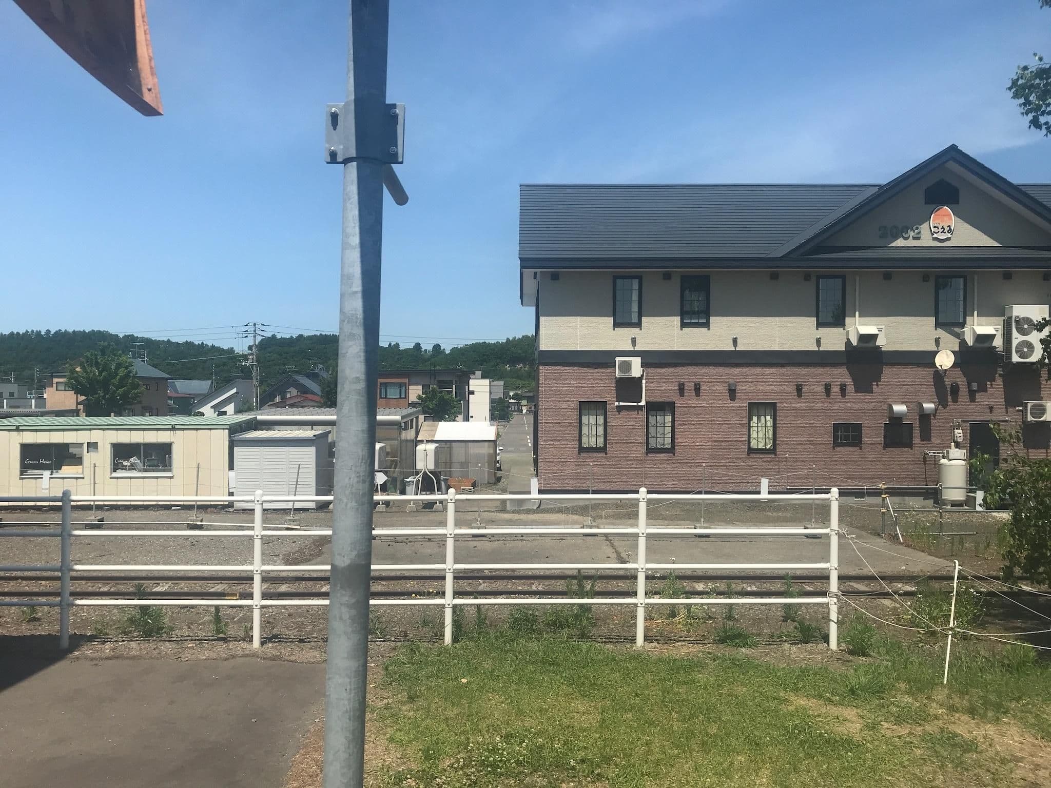 Street view near 丘の宿こえる, Biei — © musashino5 (CC BY-SA · Mapillary)