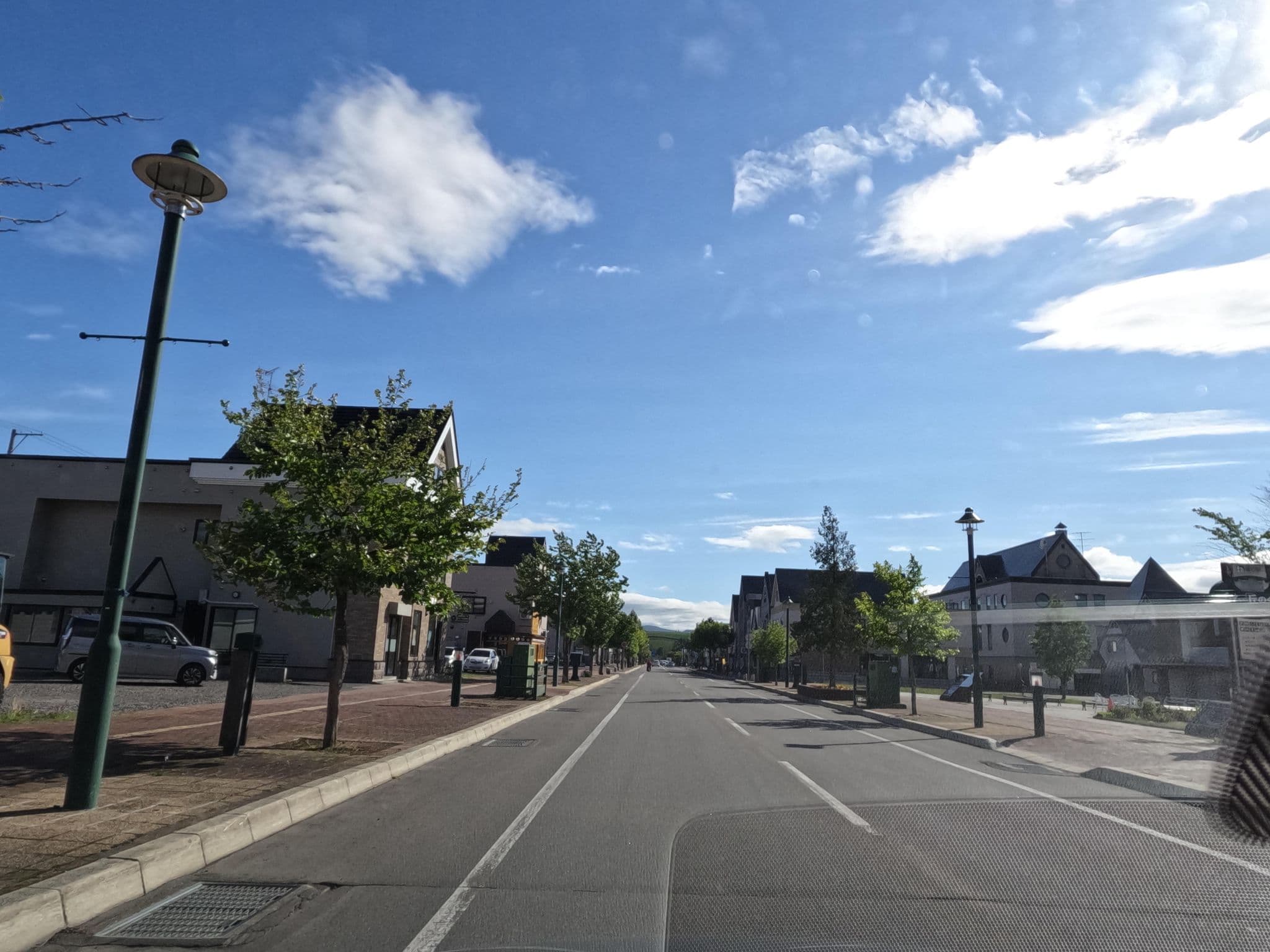 Street view near ホテルラヴニール, Biei — © rsnaru (CC BY-SA · Mapillary)