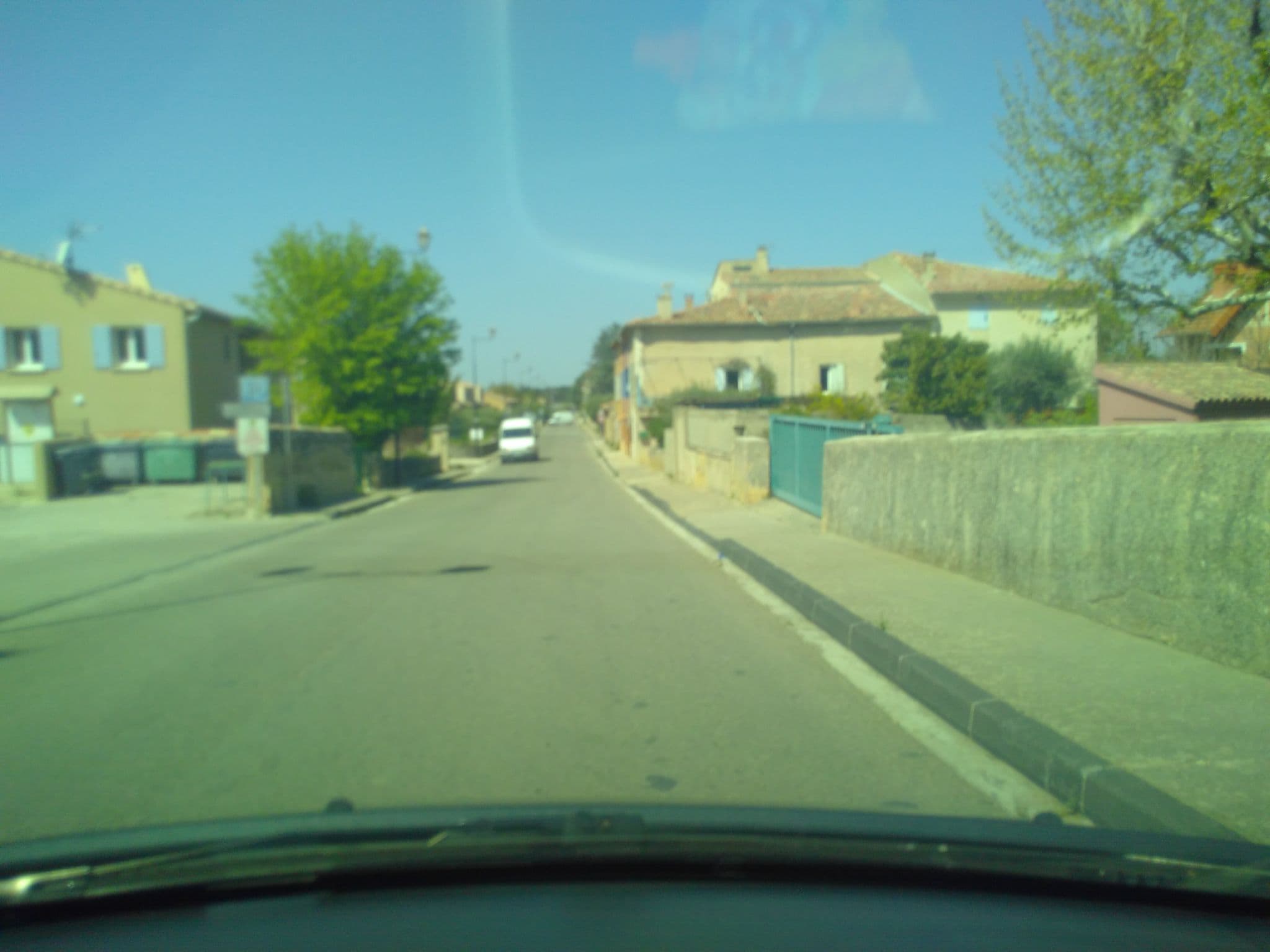 Street view near Aire Camping car Malemort-du-Comtat, Malemort-du-Comtat — © marcp (CC BY-SA · Mapillary)