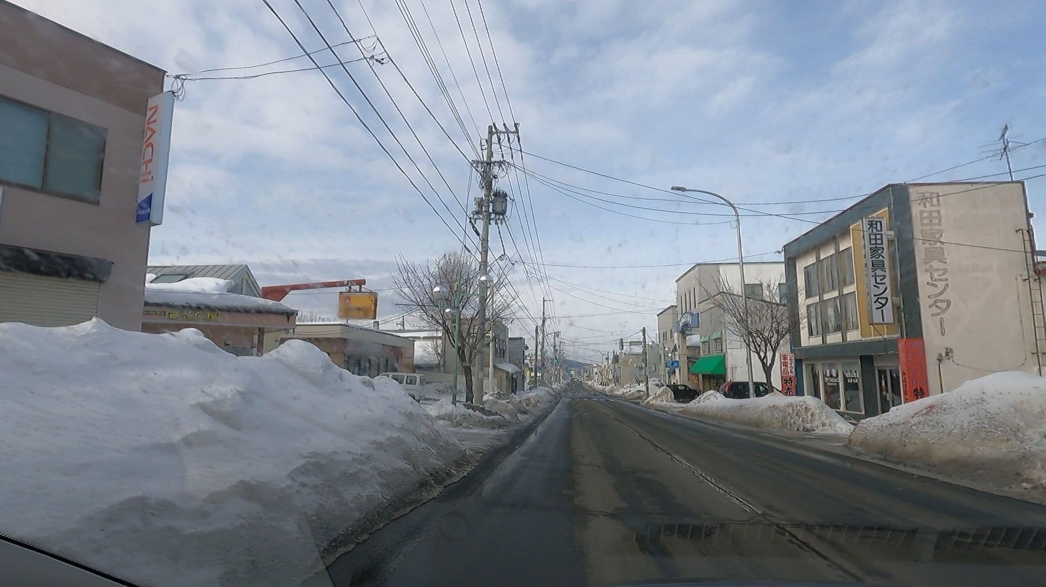 Street view near びほろ酒販, Motomachi — © takayuki (CC BY-SA · Mapillary)